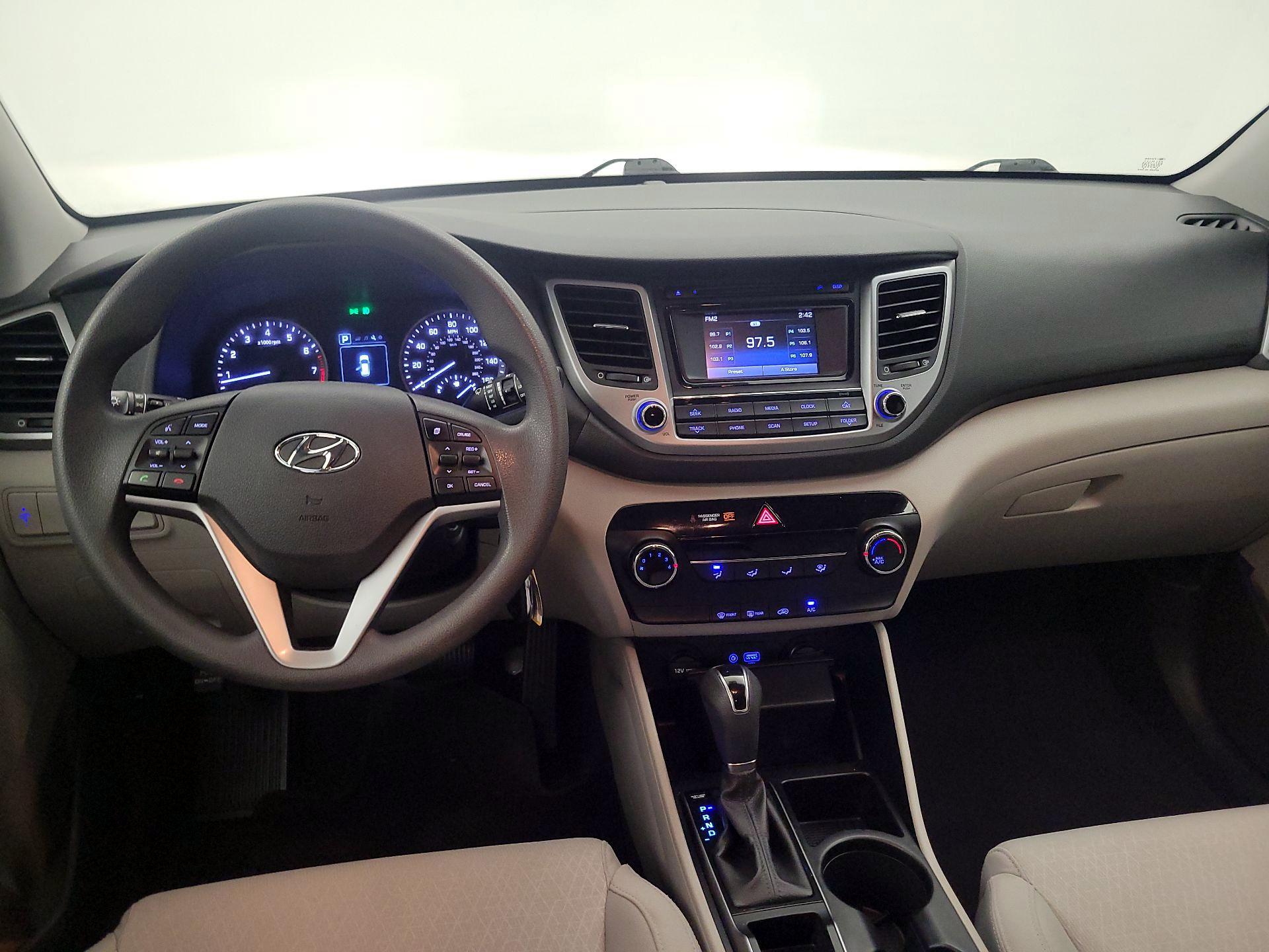 Thumbnail: 2017 Hyundai Tucson - 8