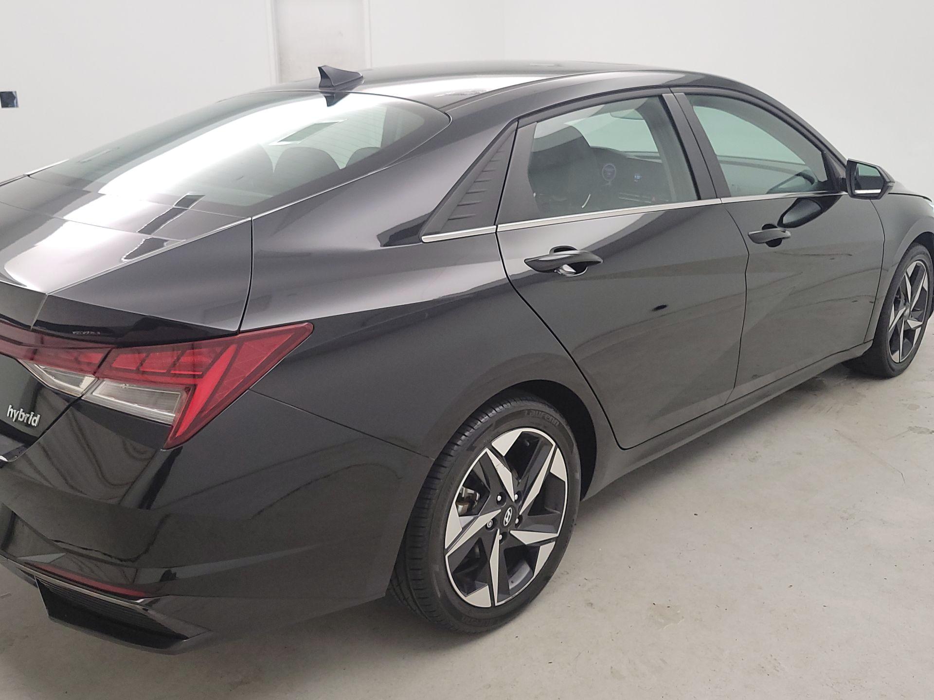 Thumbnail: 2023 Hyundai Elantra - 5