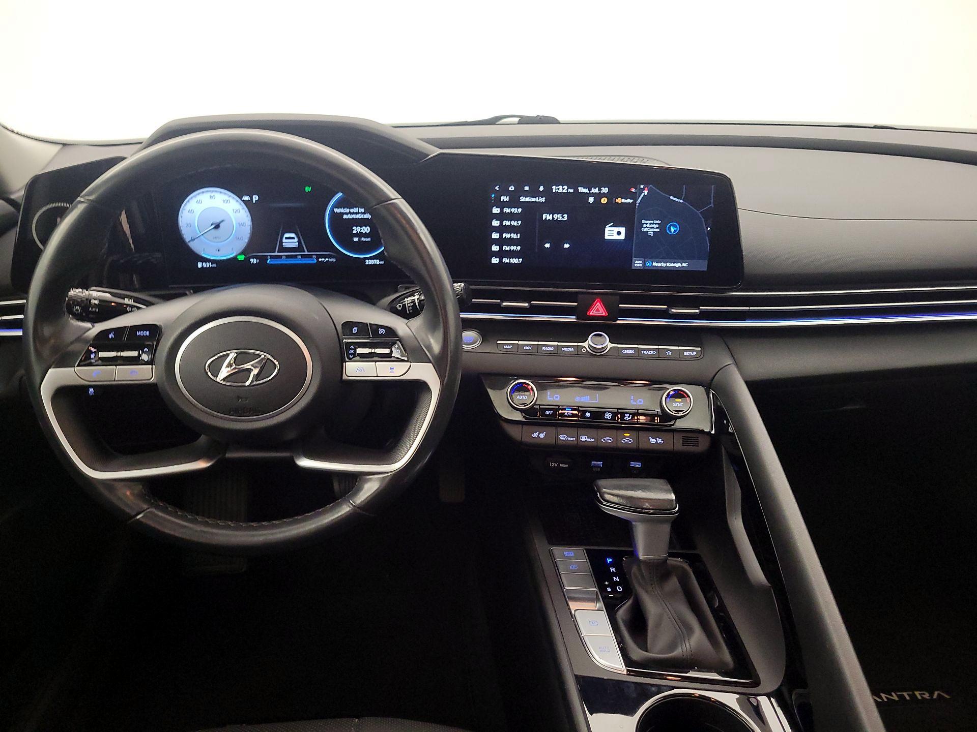 Thumbnail: 2023 Hyundai Elantra - 8