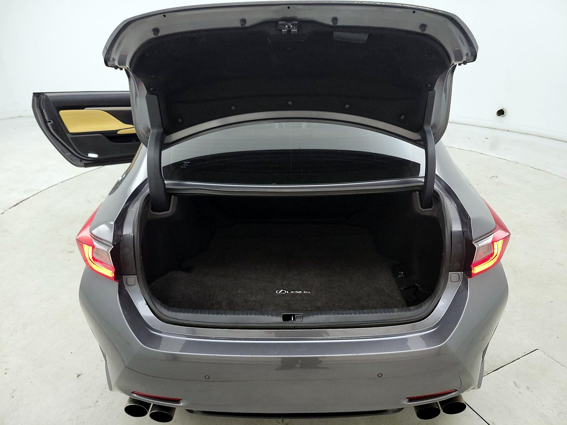 Thumbnail: 2017 Lexus RC - 20