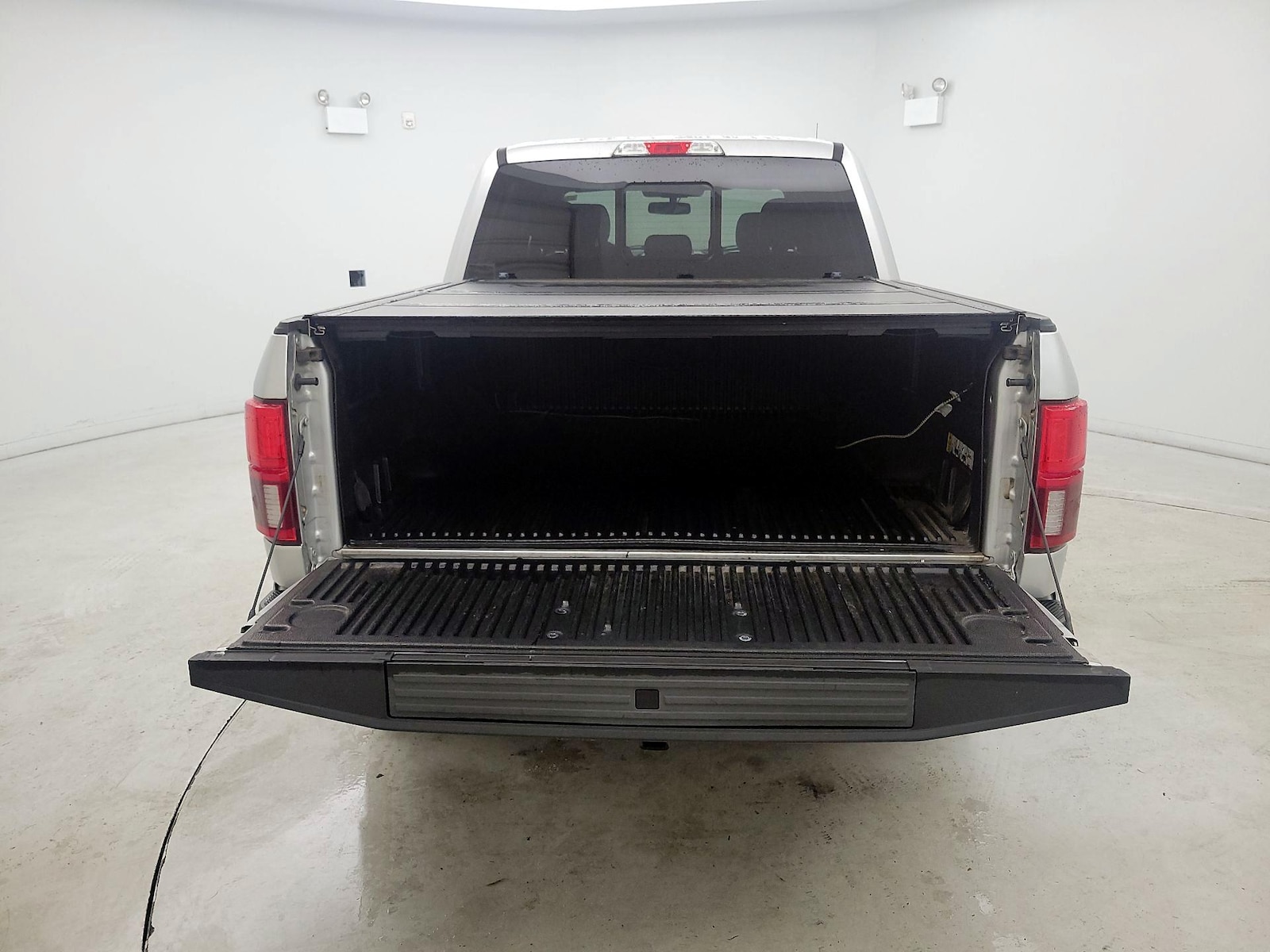 2019 Ford F-150 Lariat - Photo 19