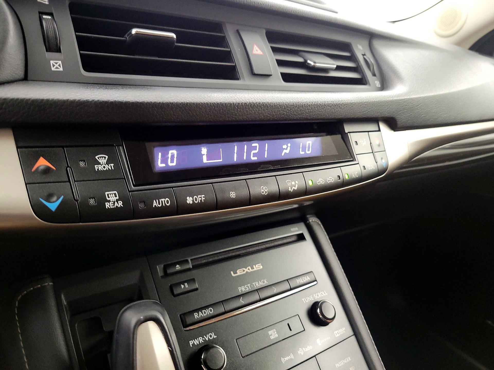 Thumbnail: 2015 Lexus CT - 16
