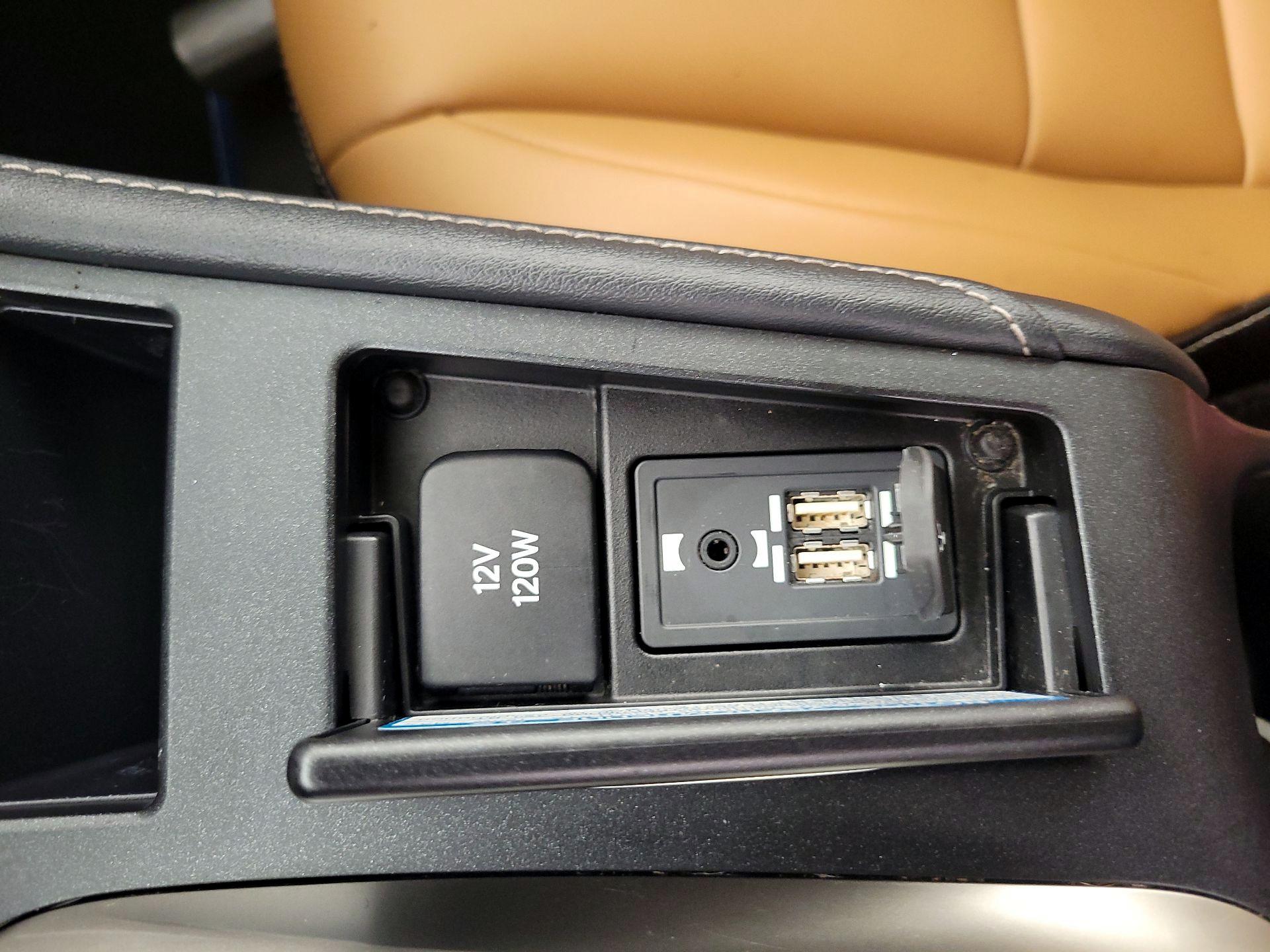Thumbnail: 2015 Lexus CT - 18