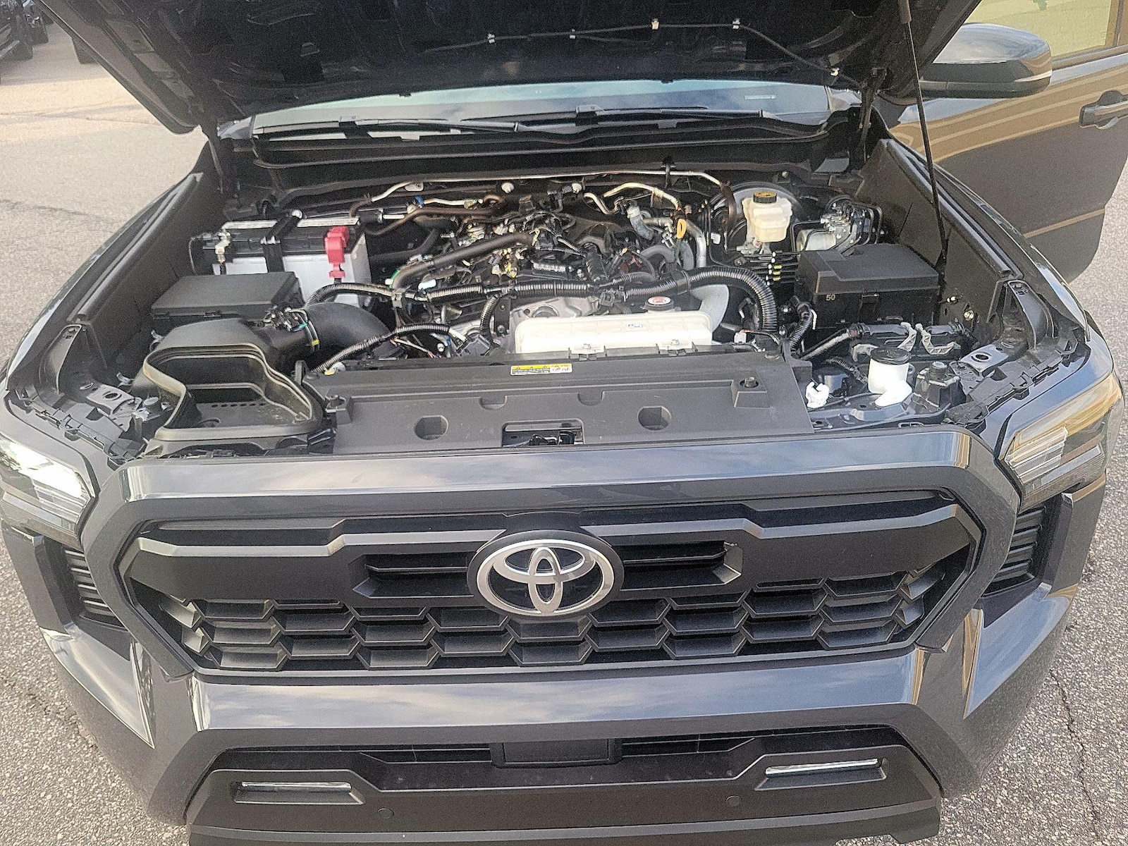2025 Toyota Tacoma TRD Sport - Photo 21