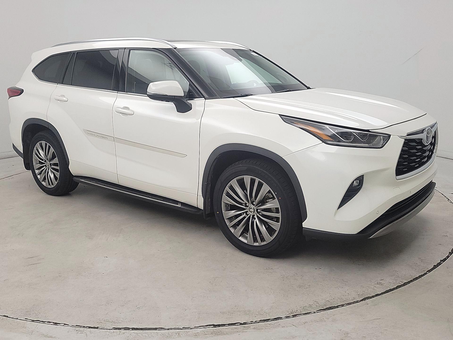 Thumbnail: 2020 Toyota Highlander - 1