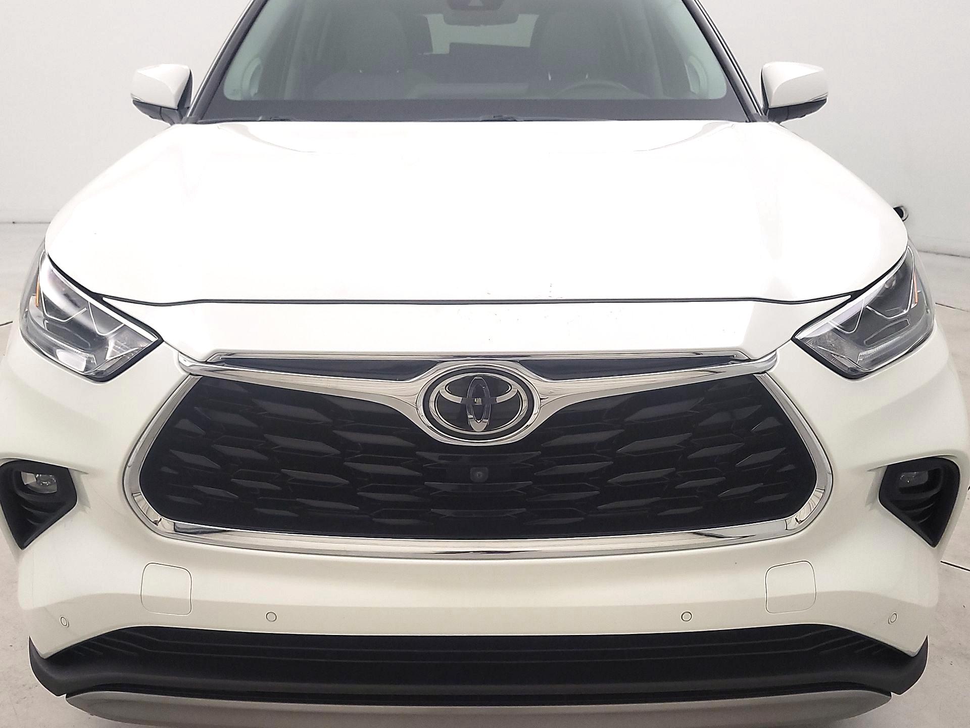 Thumbnail: 2020 Toyota Highlander - 2