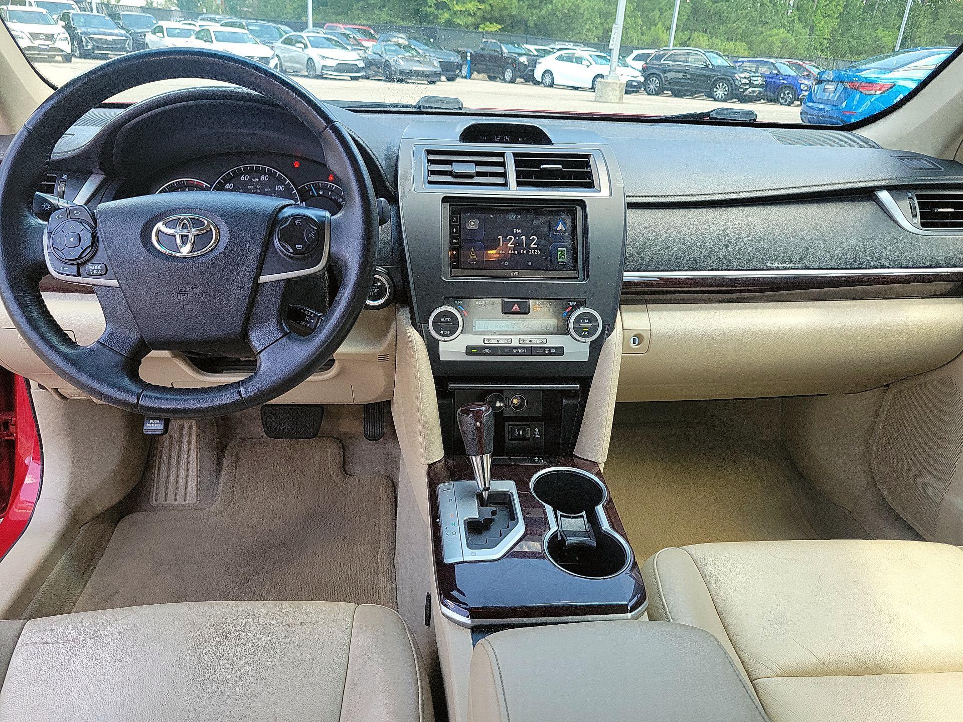 Thumbnail: 2014 Toyota Camry - 8