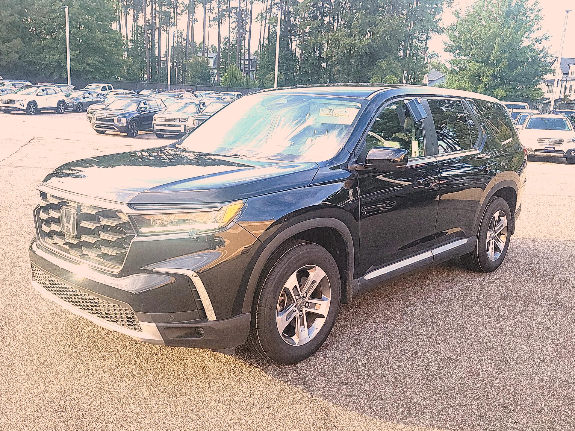 Thumbnail: 2025 Honda Pilot - 3