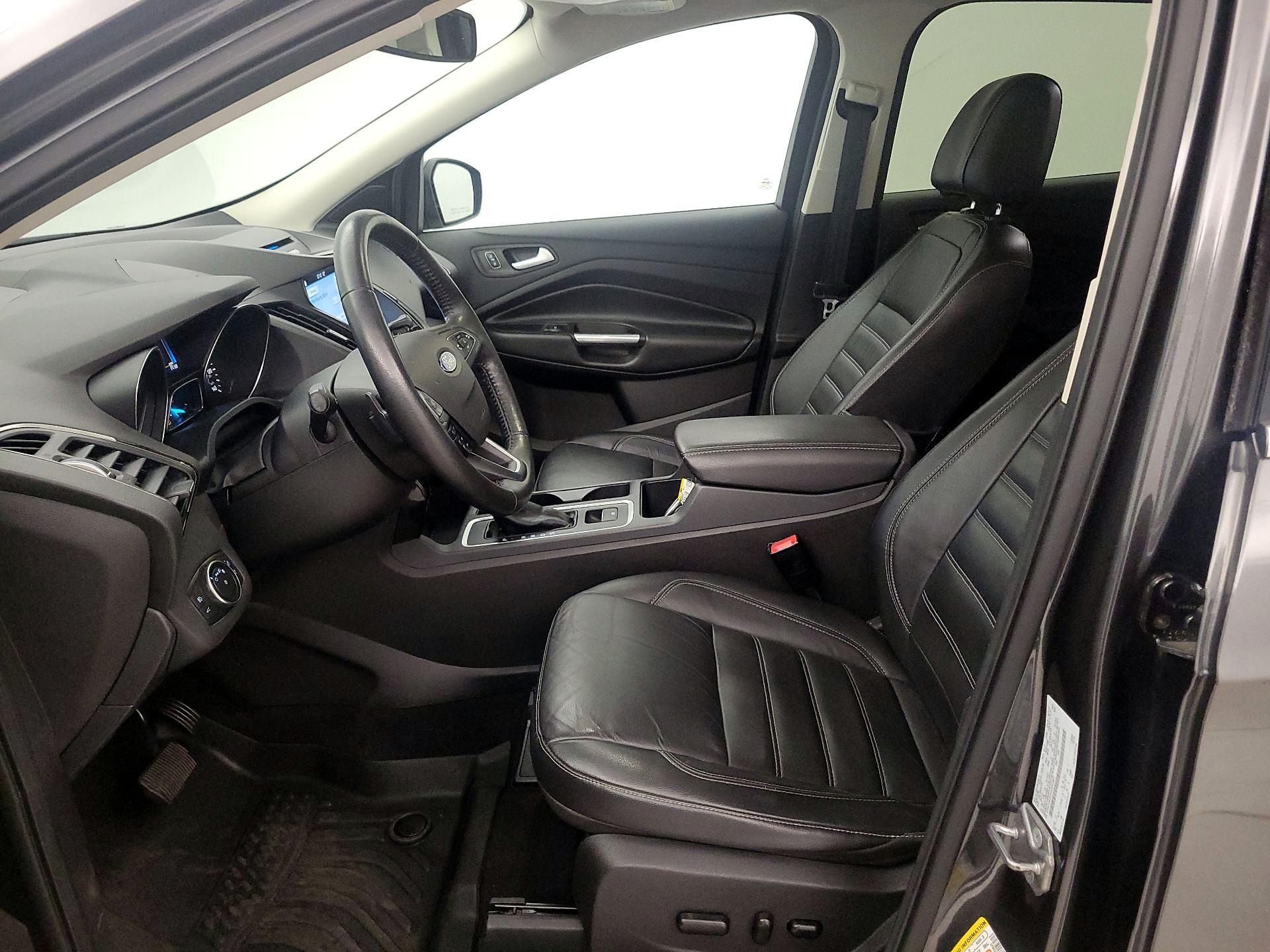 Thumbnail: 2017 Ford Escape - 9