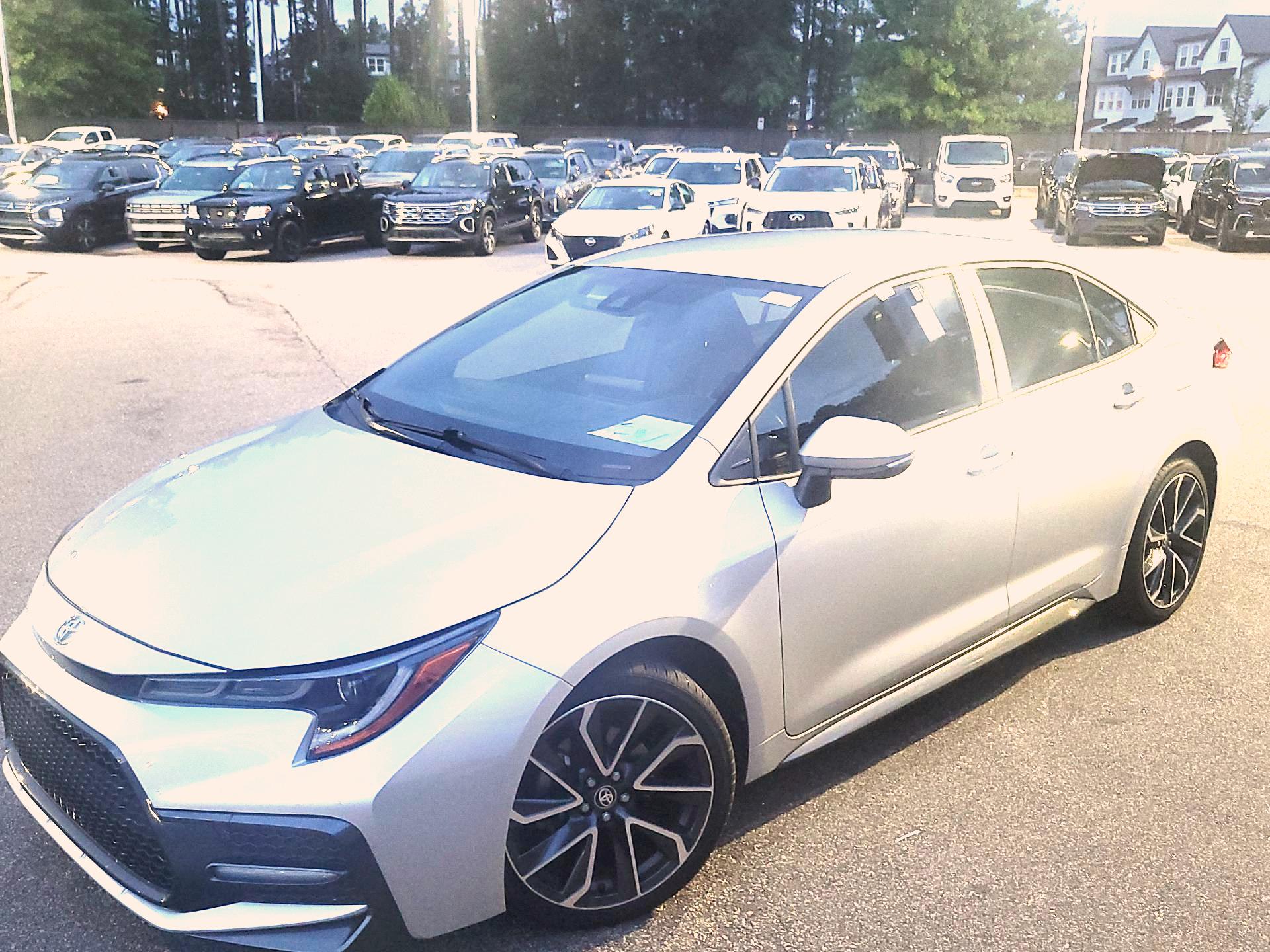 Thumbnail: 2022 Toyota Corolla - 3