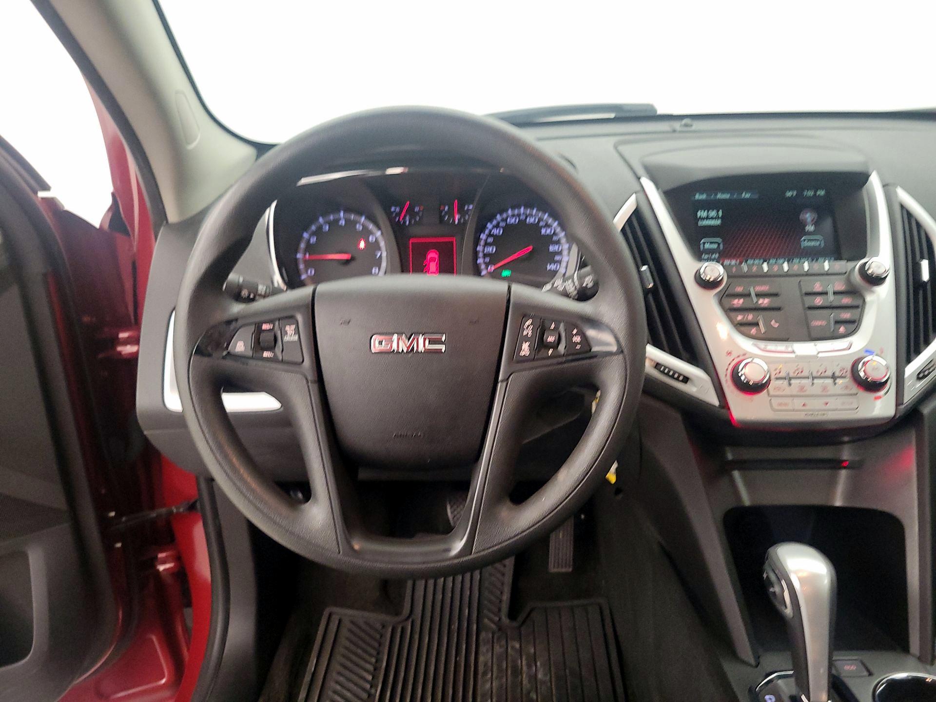 Thumbnail: 2015 GMC Terrain - 10