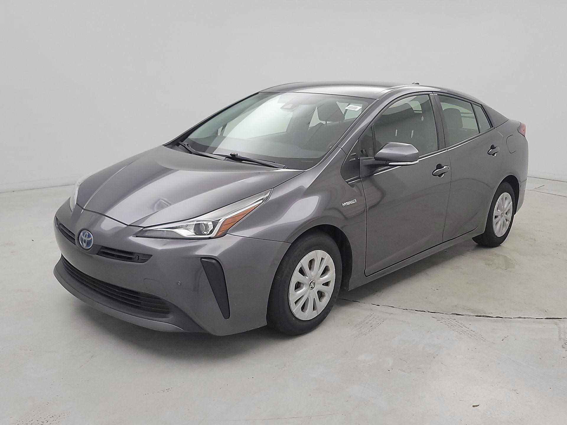 Thumbnail: 2022 Toyota Prius - 3