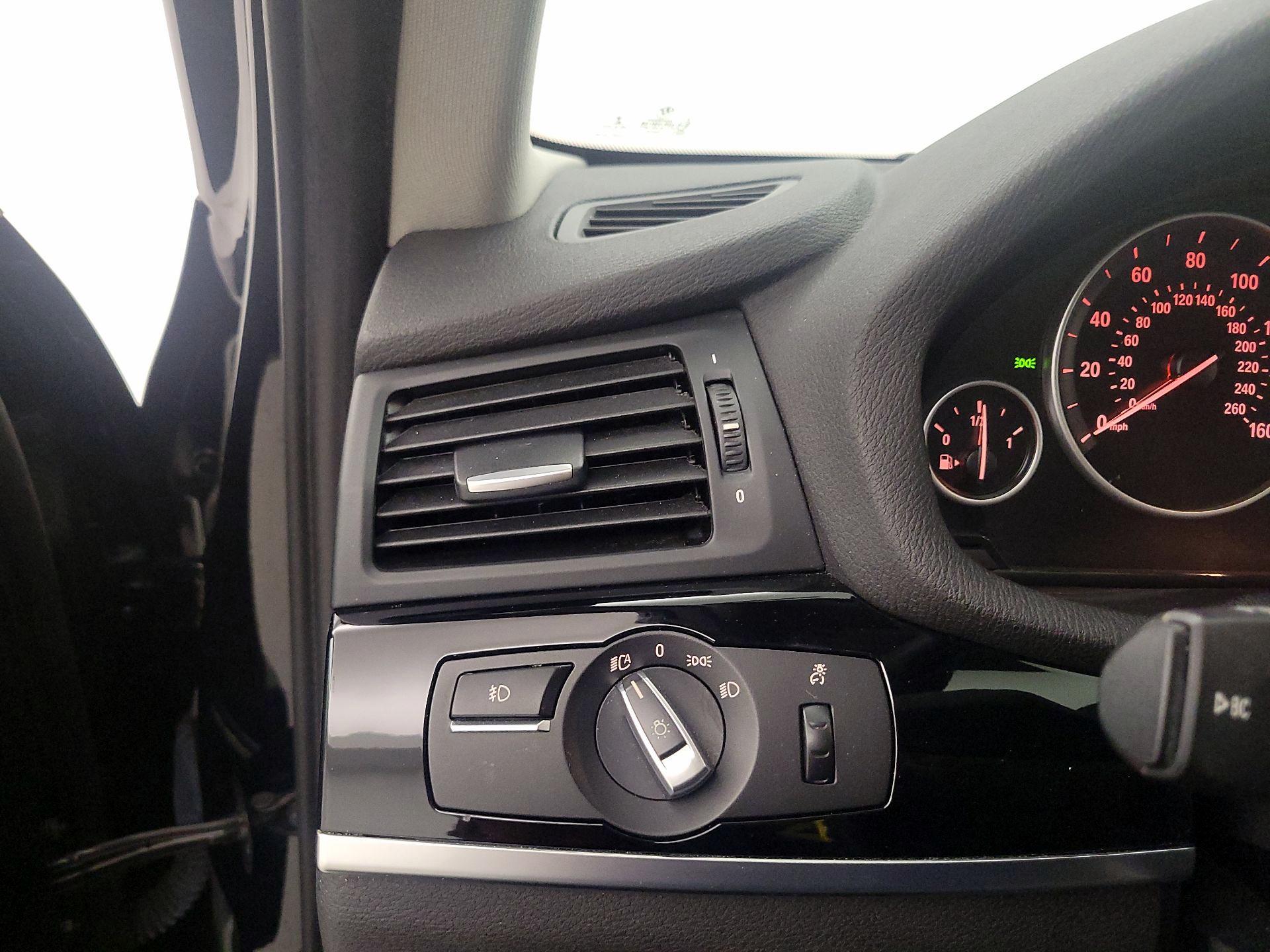 Thumbnail: 2016 BMW X3 - 13