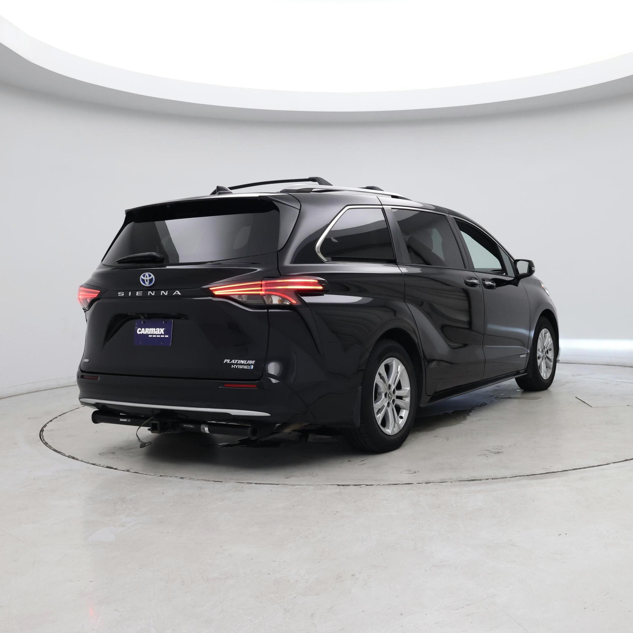 Thumbnail: 2021 Toyota Sienna - 8
