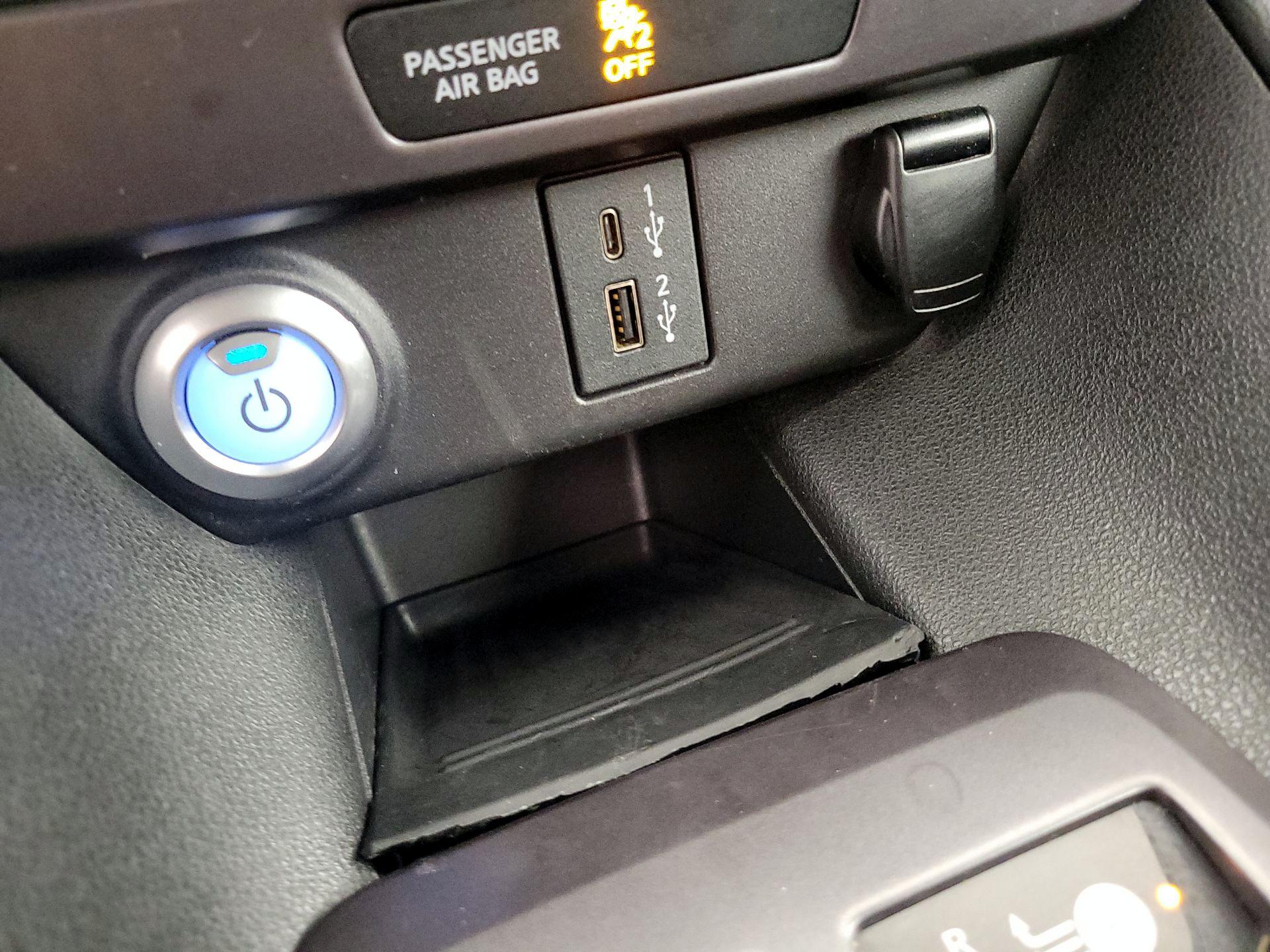 Thumbnail: 2020 Nissan Leaf - 18