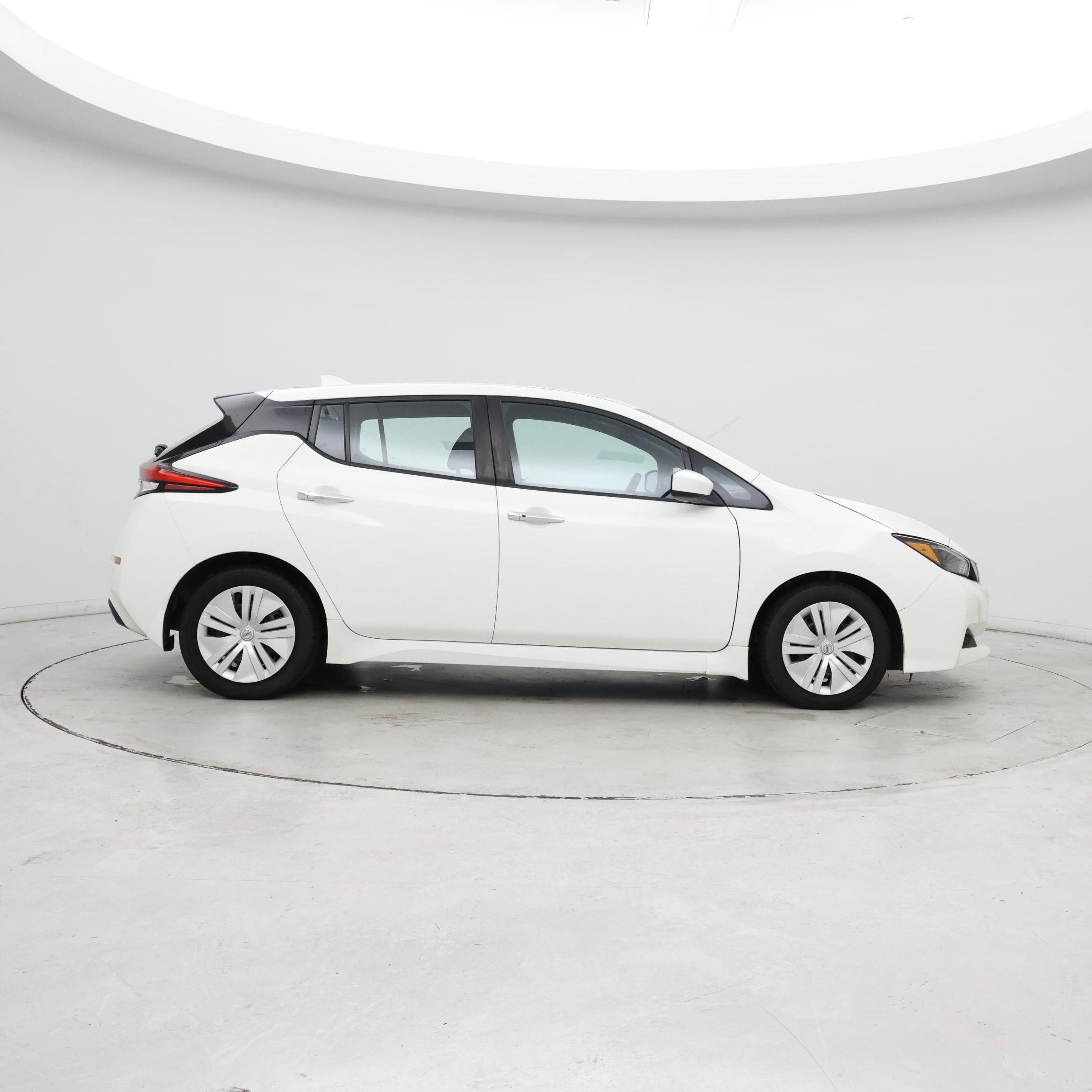 Thumbnail: 2020 Nissan Leaf - 7