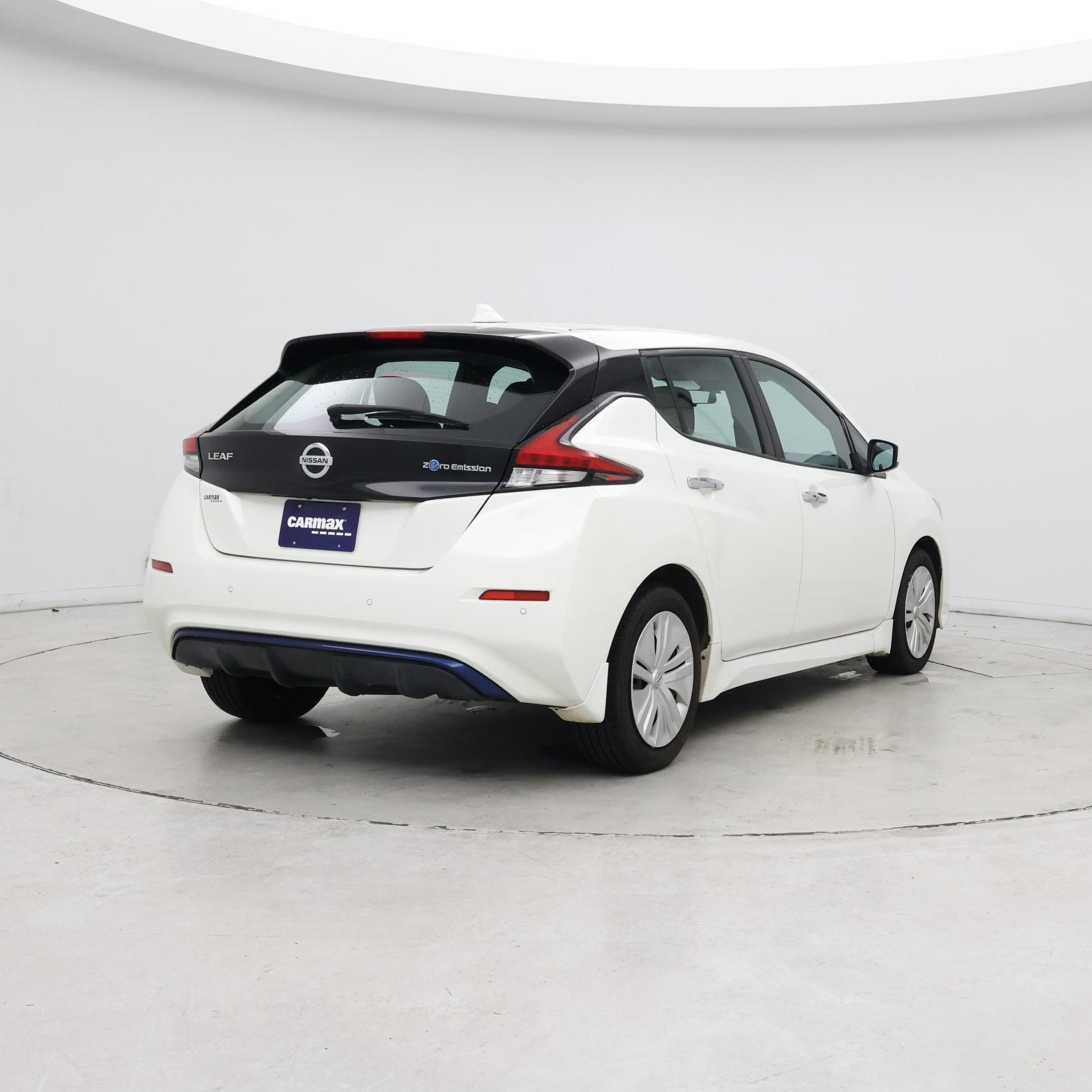 Thumbnail: 2020 Nissan Leaf - 8