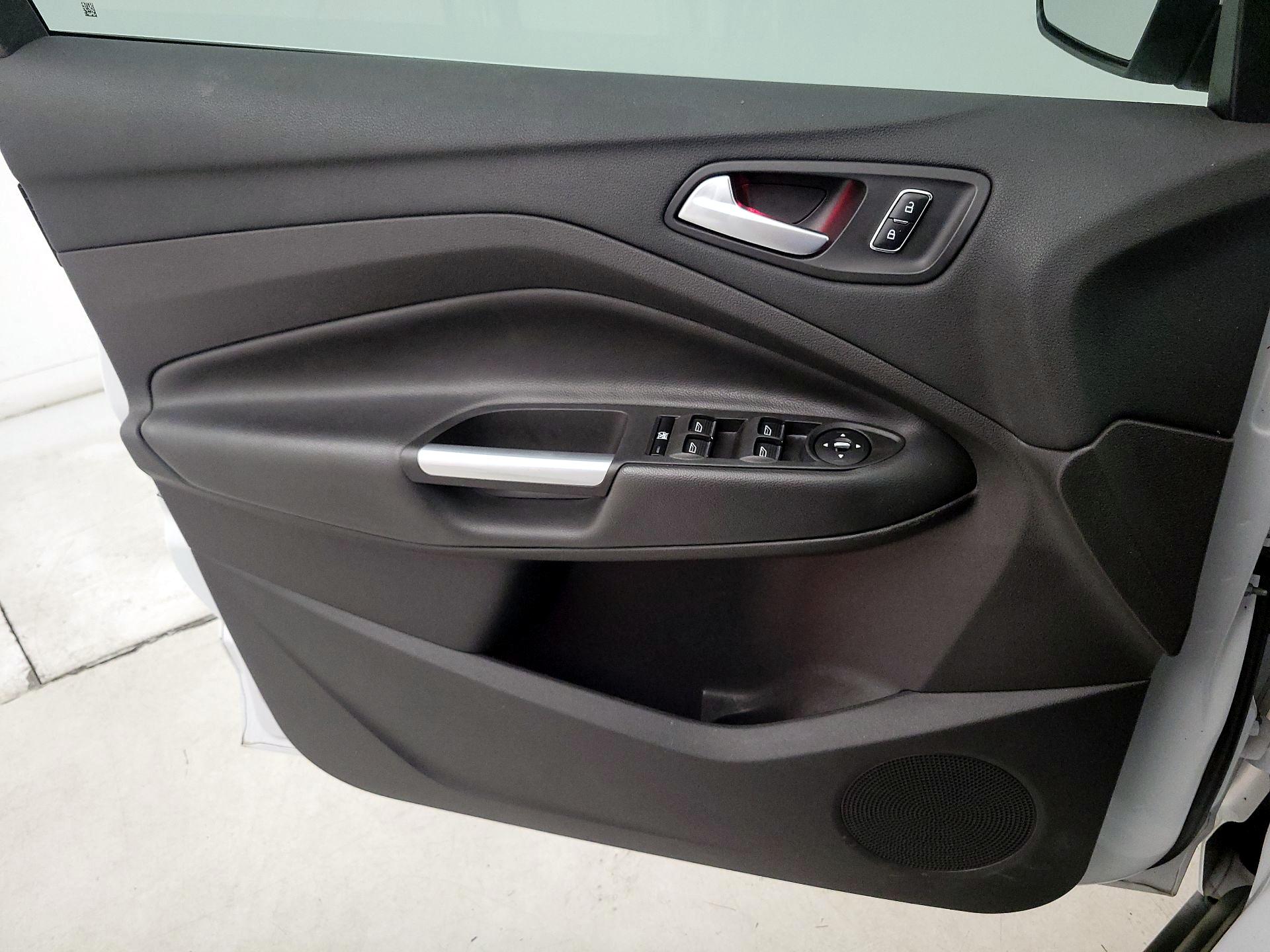 Thumbnail: 2015 Ford C-Max - 12