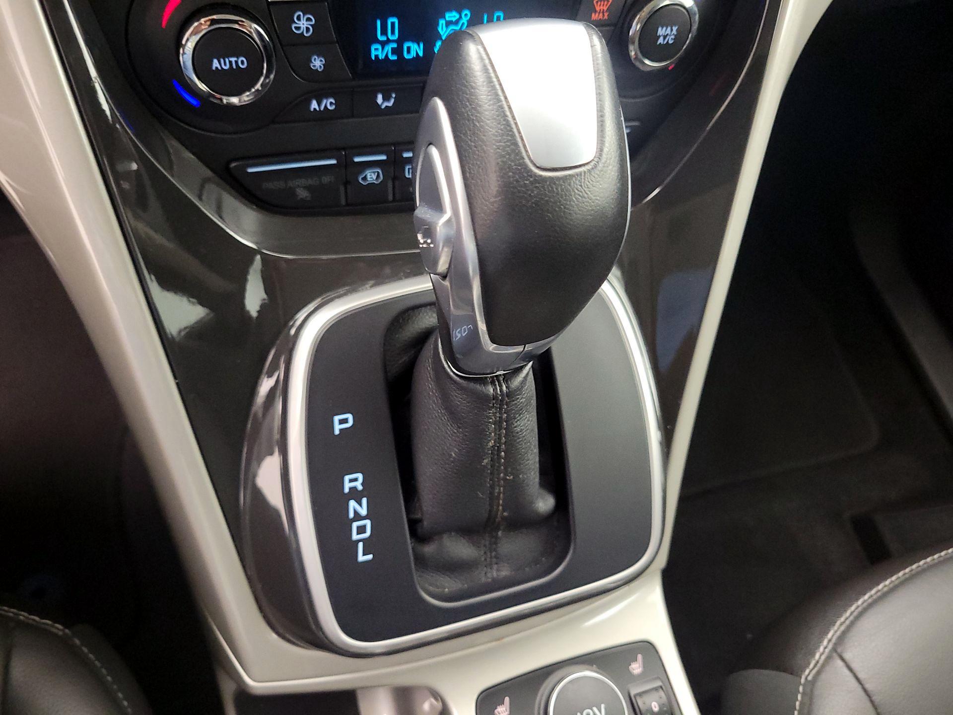 Thumbnail: 2015 Ford C-Max - 16