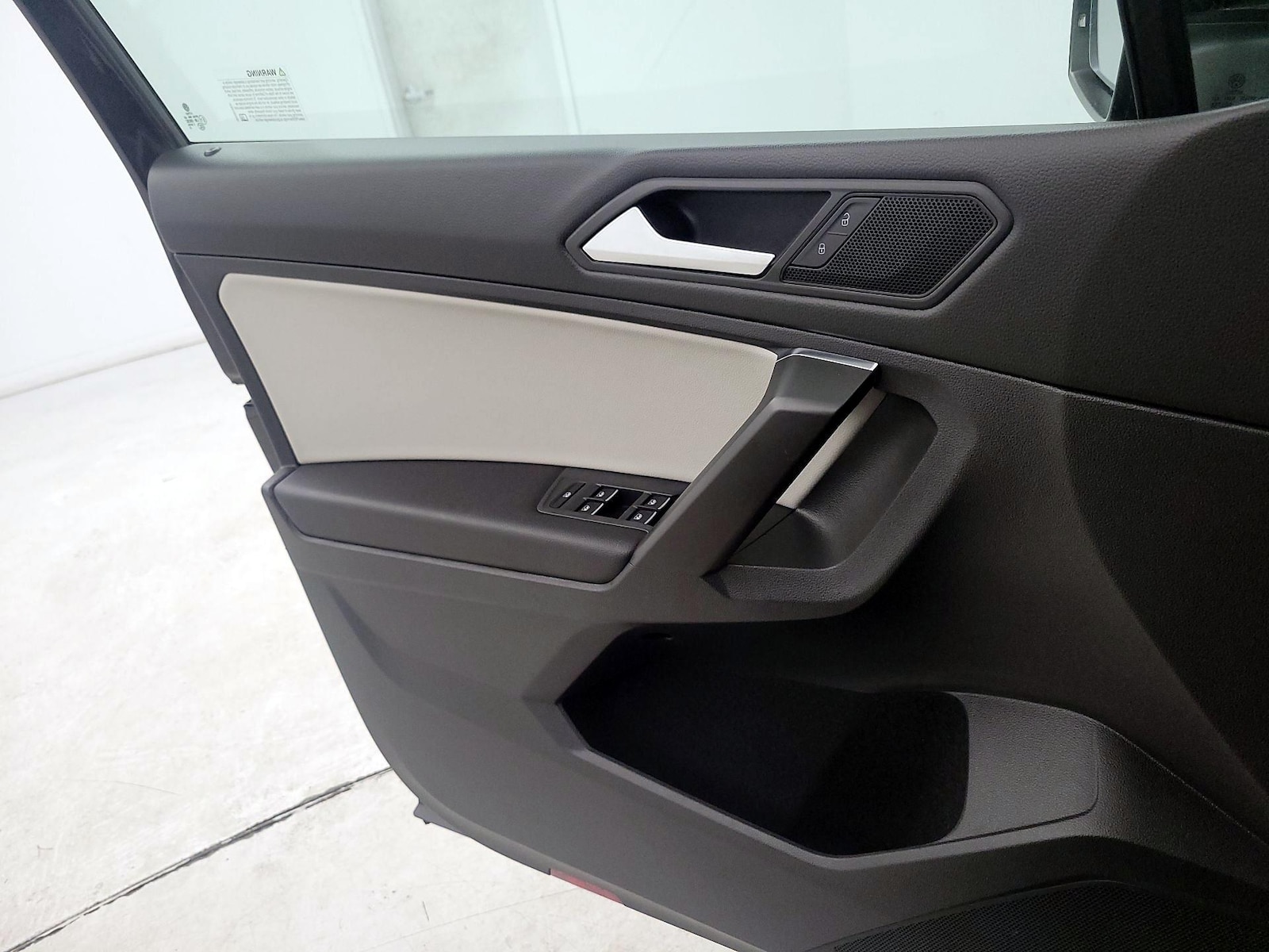 2021 Volkswagen Tiguan SE R-LINE BLACK - Photo 13