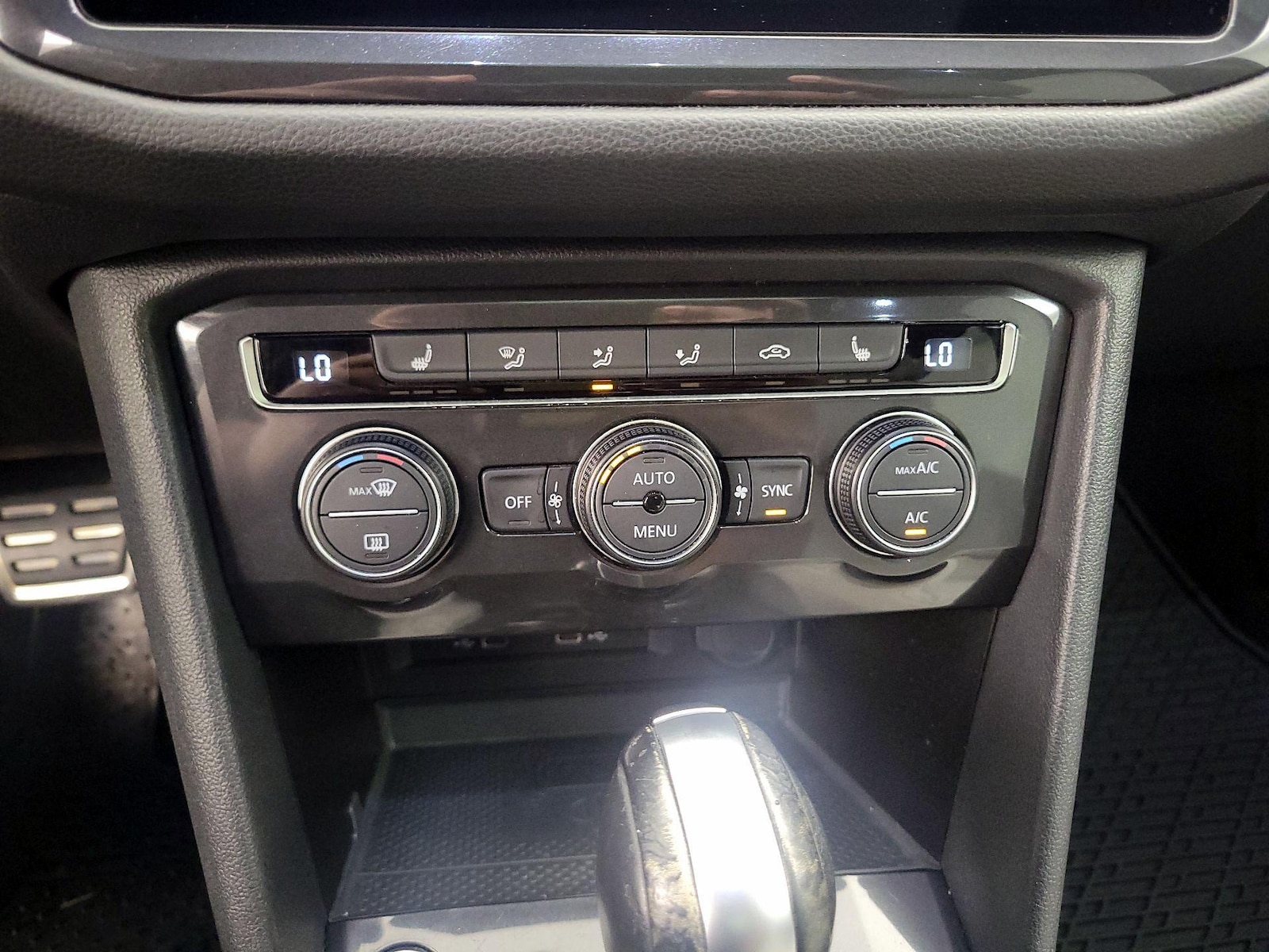 2021 Volkswagen Tiguan SE R-LINE BLACK - Photo 17