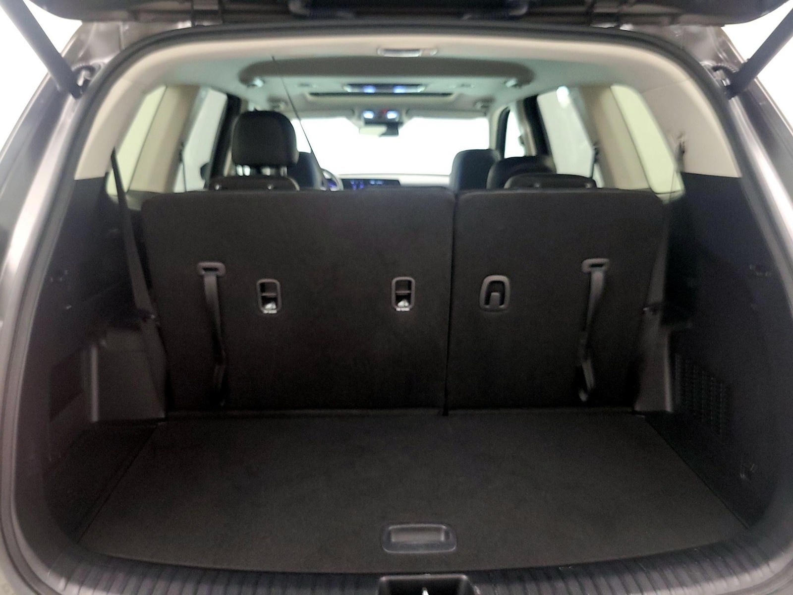 2025 Kia Telluride S - Photo 23