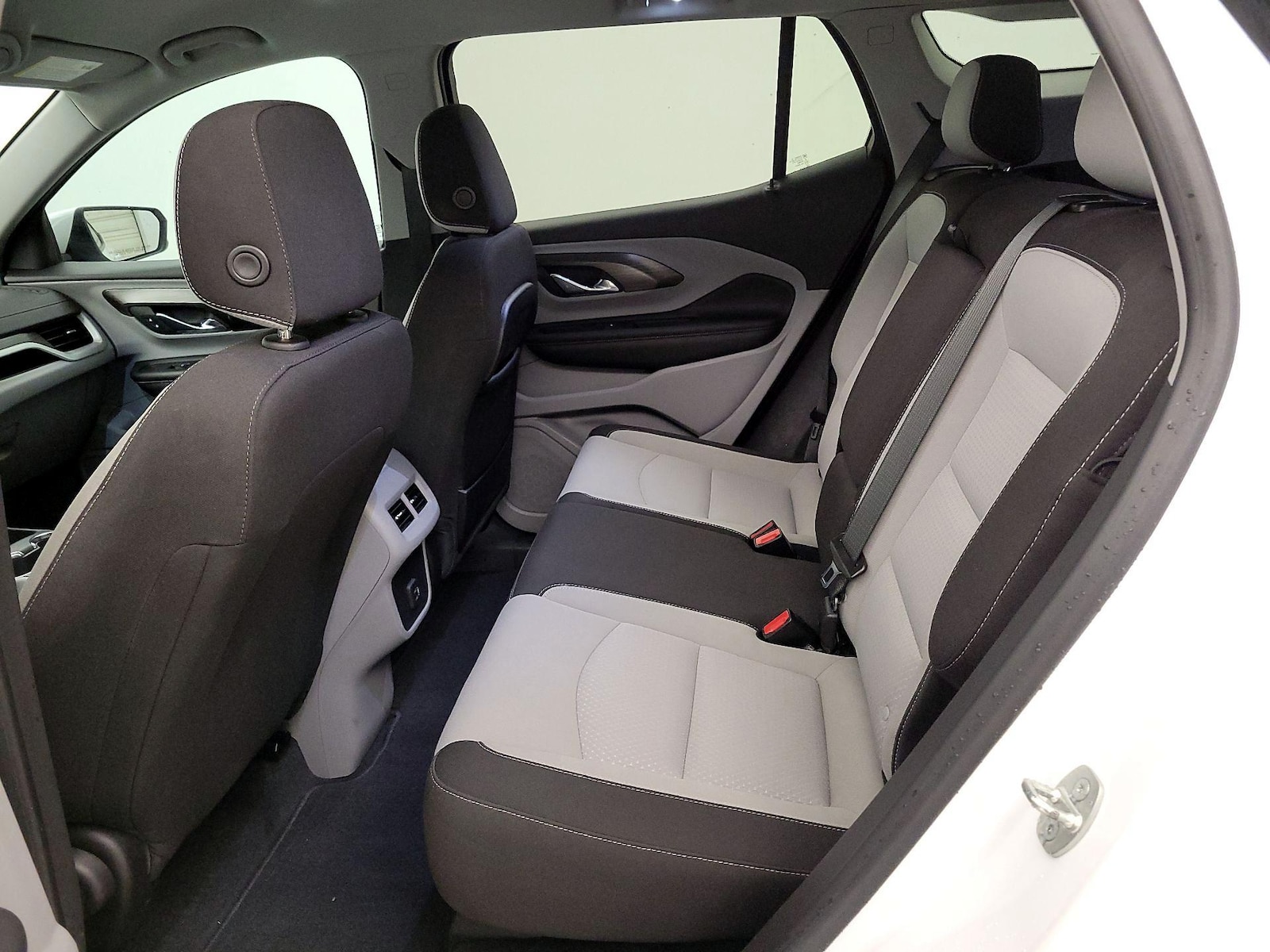 2023 GMC Terrain SLE - Photo 20