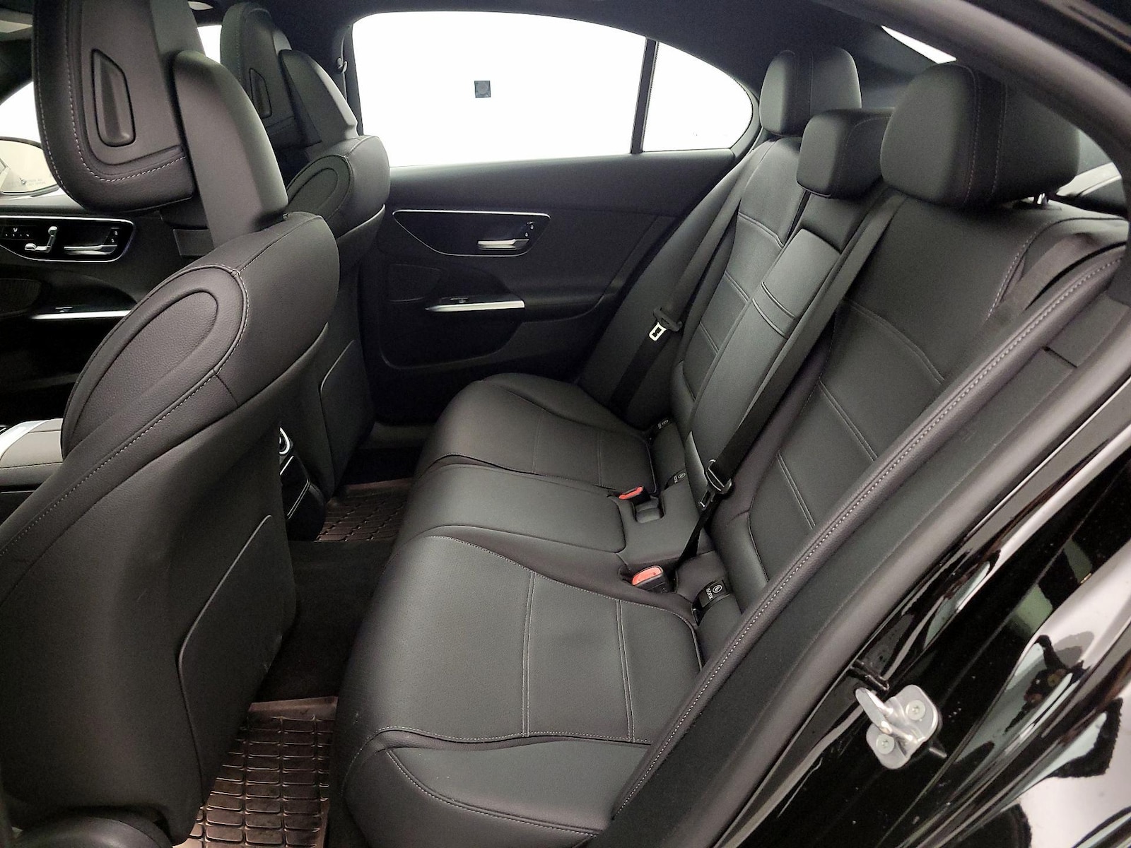 2024 Mercedes-Benz C-Class Sedan C 300 - Photo 21