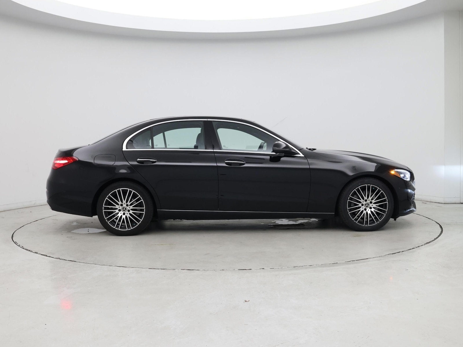 2024 Mercedes-Benz C-Class Sedan C 300 - Photo 8