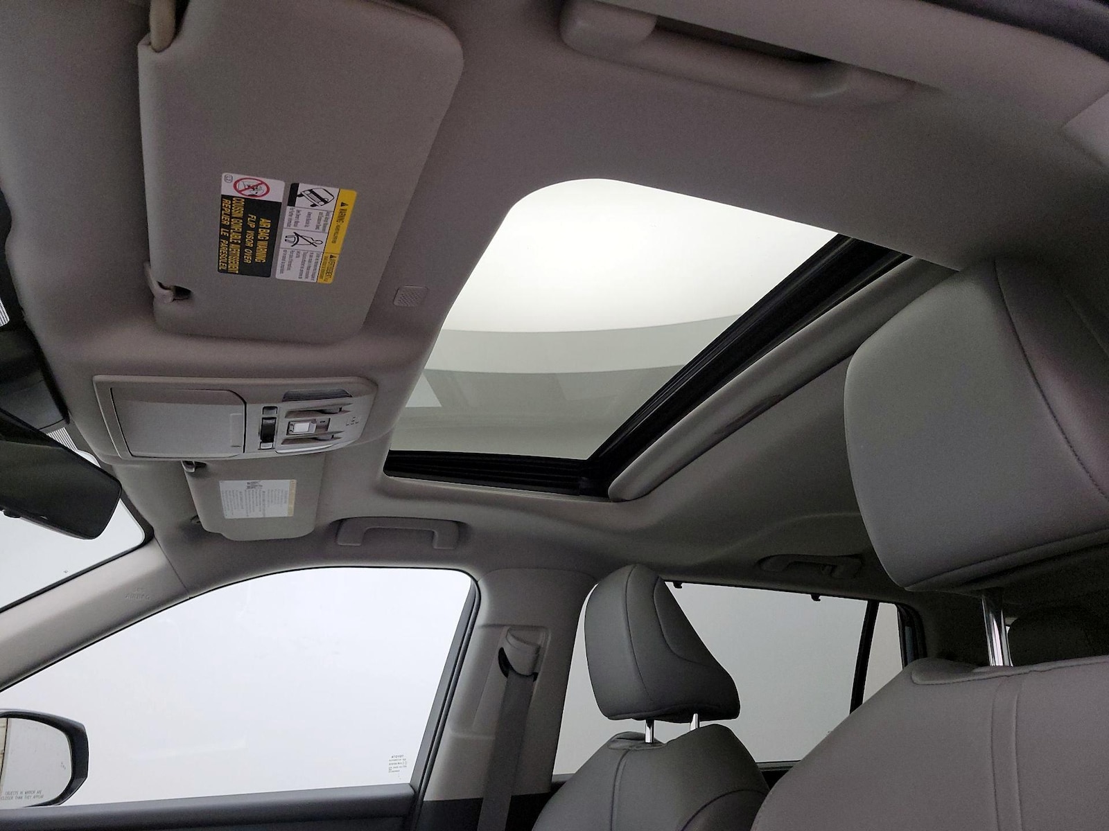 Sunroof(s) & Overhead Airbags