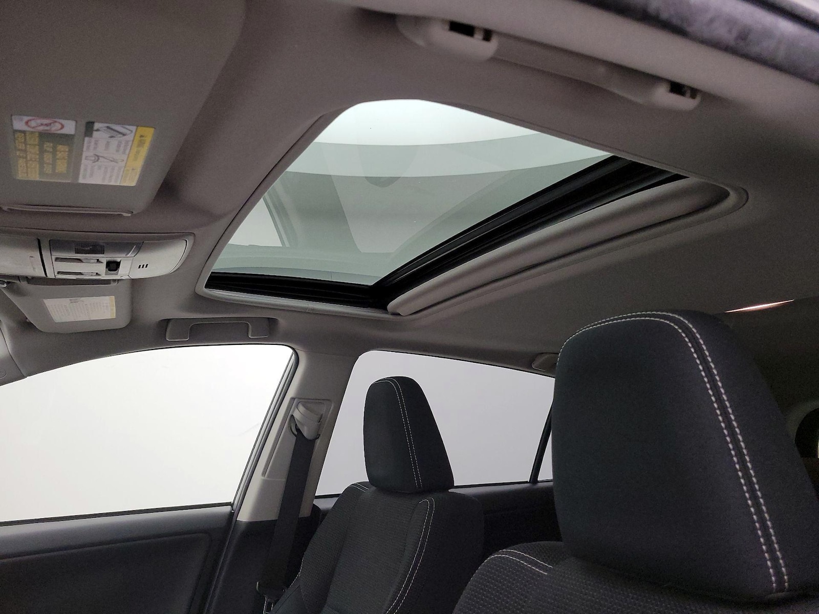Sunroof(s) & Overhead Airbags