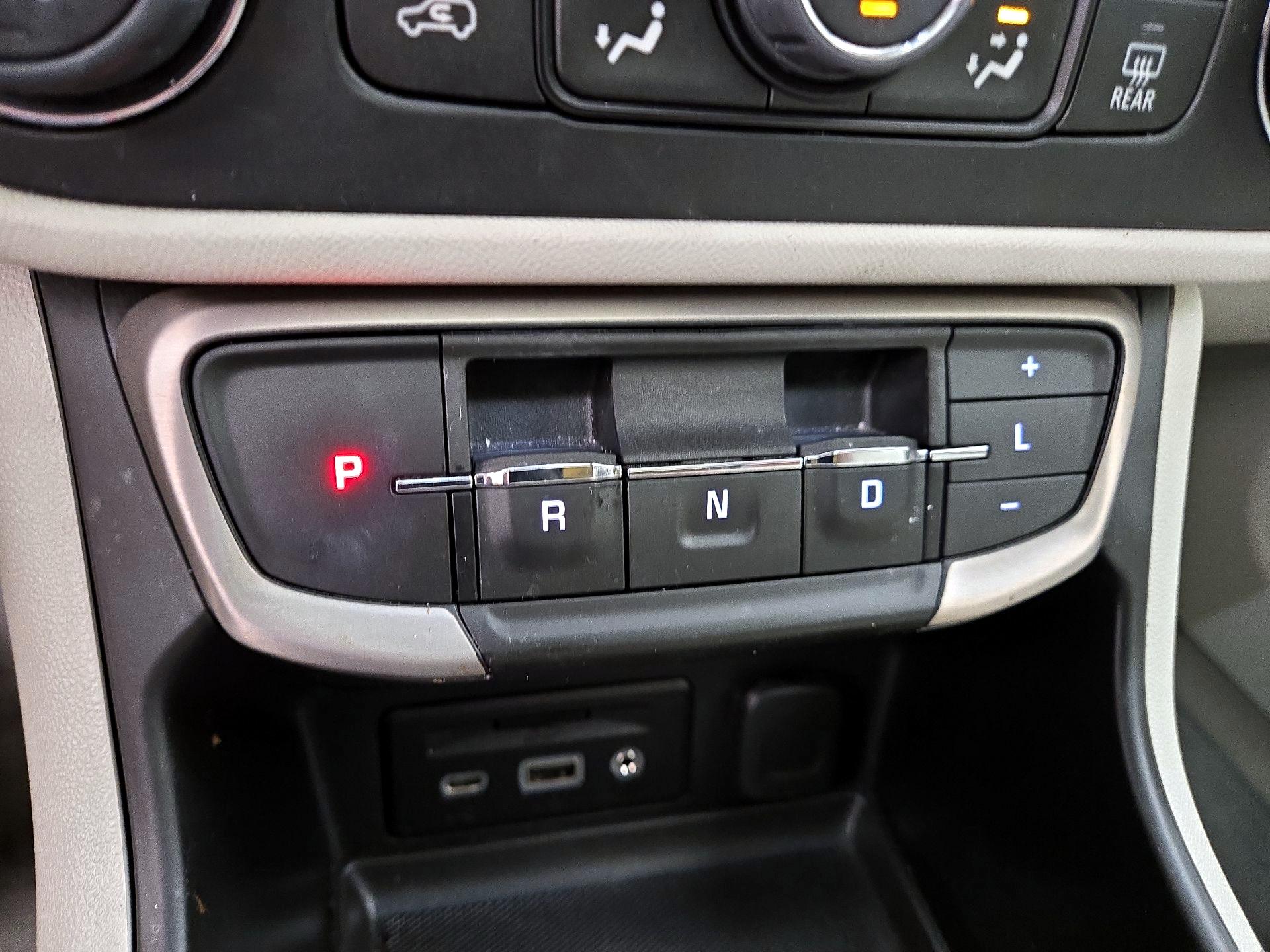 Thumbnail: 2022 GMC Terrain - 18