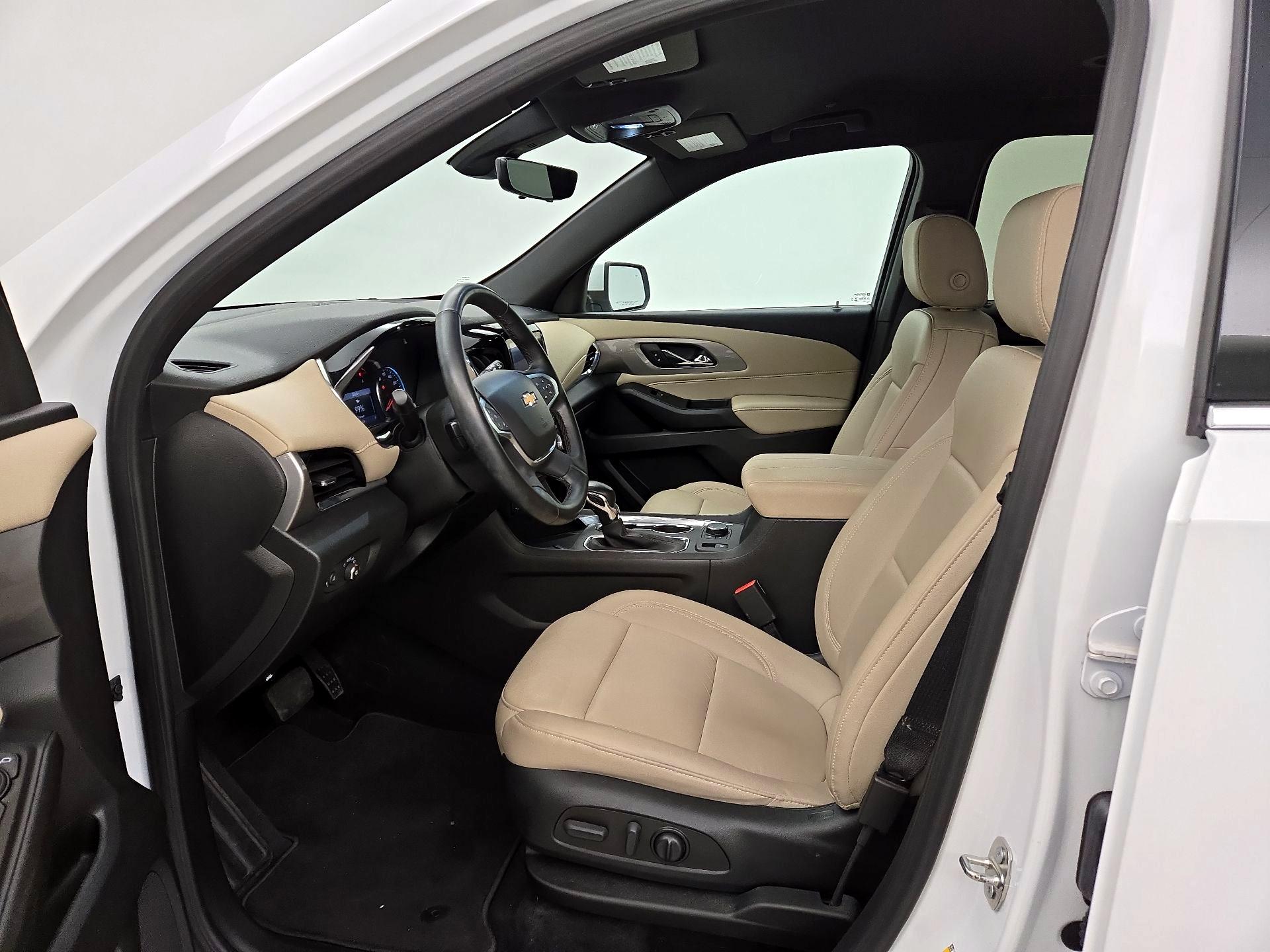 Thumbnail: 2023 Chevrolet Traverse - 11
