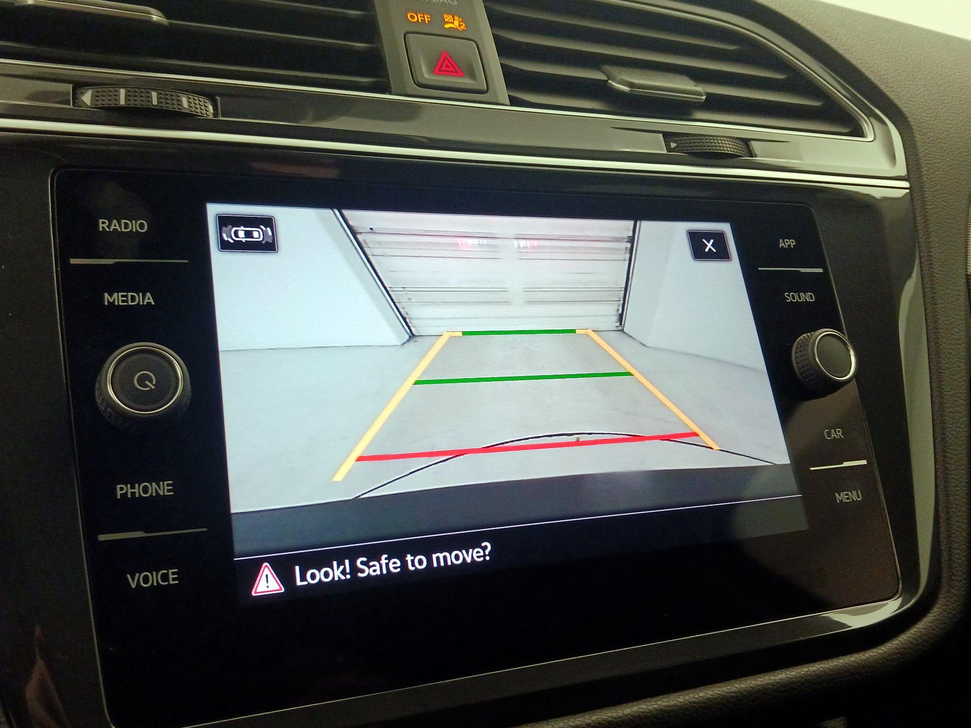 Thumbnail: 2024 Volkswagen Tiguan - 14