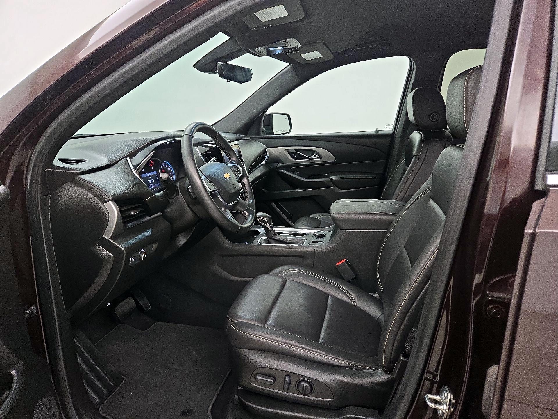 Thumbnail: 2023 Chevrolet Traverse - 11