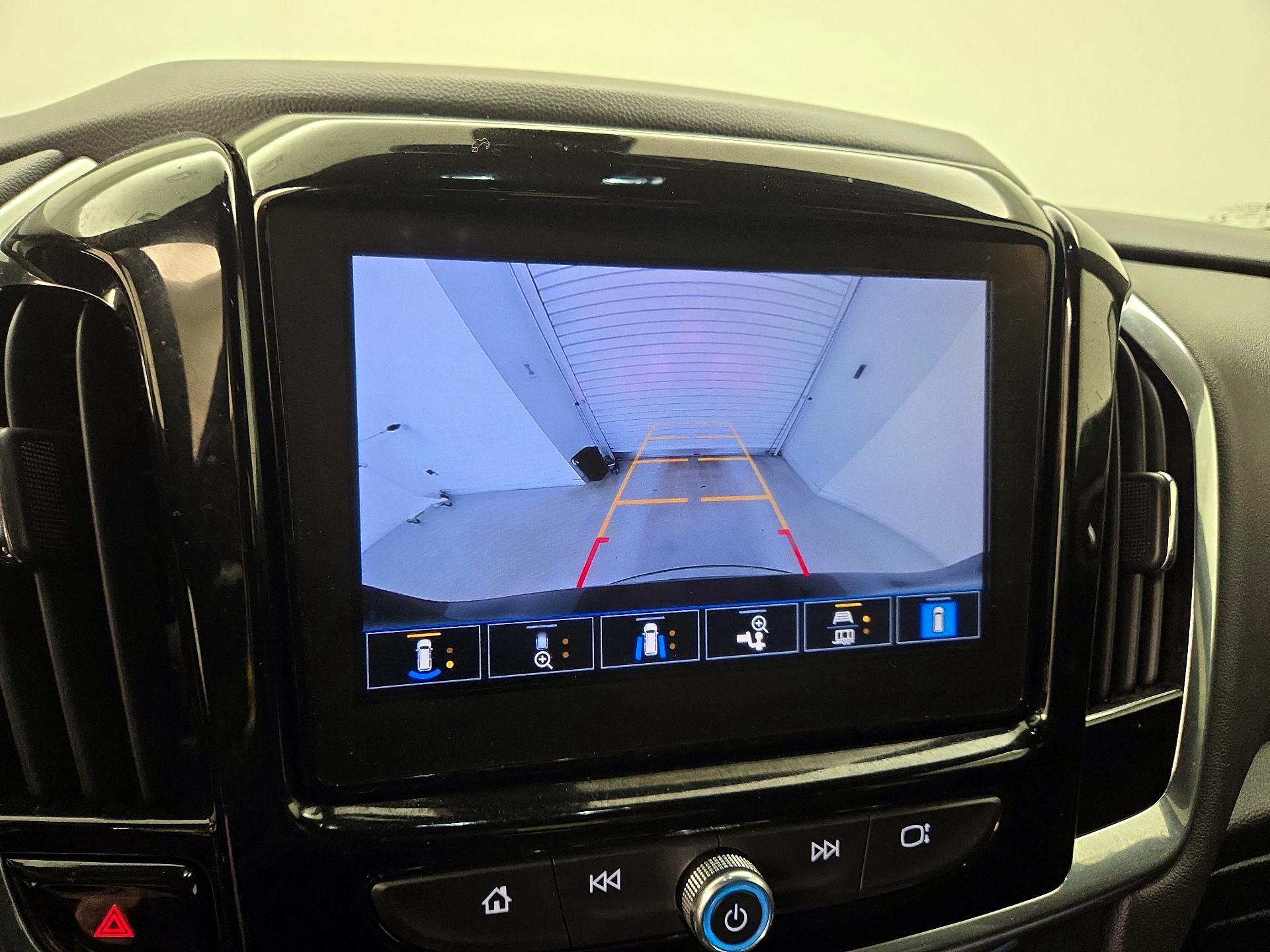 Thumbnail: 2023 Chevrolet Traverse - 15