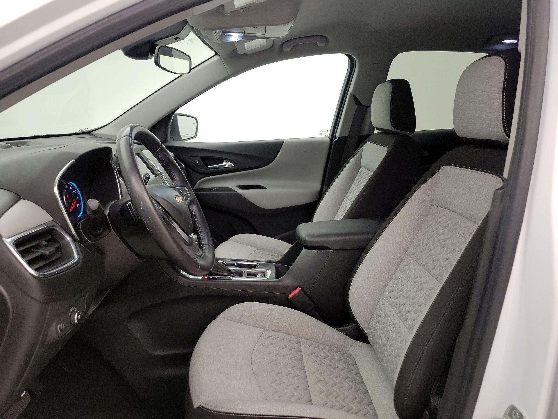 Thumbnail: 2022 Chevrolet Equinox - 11