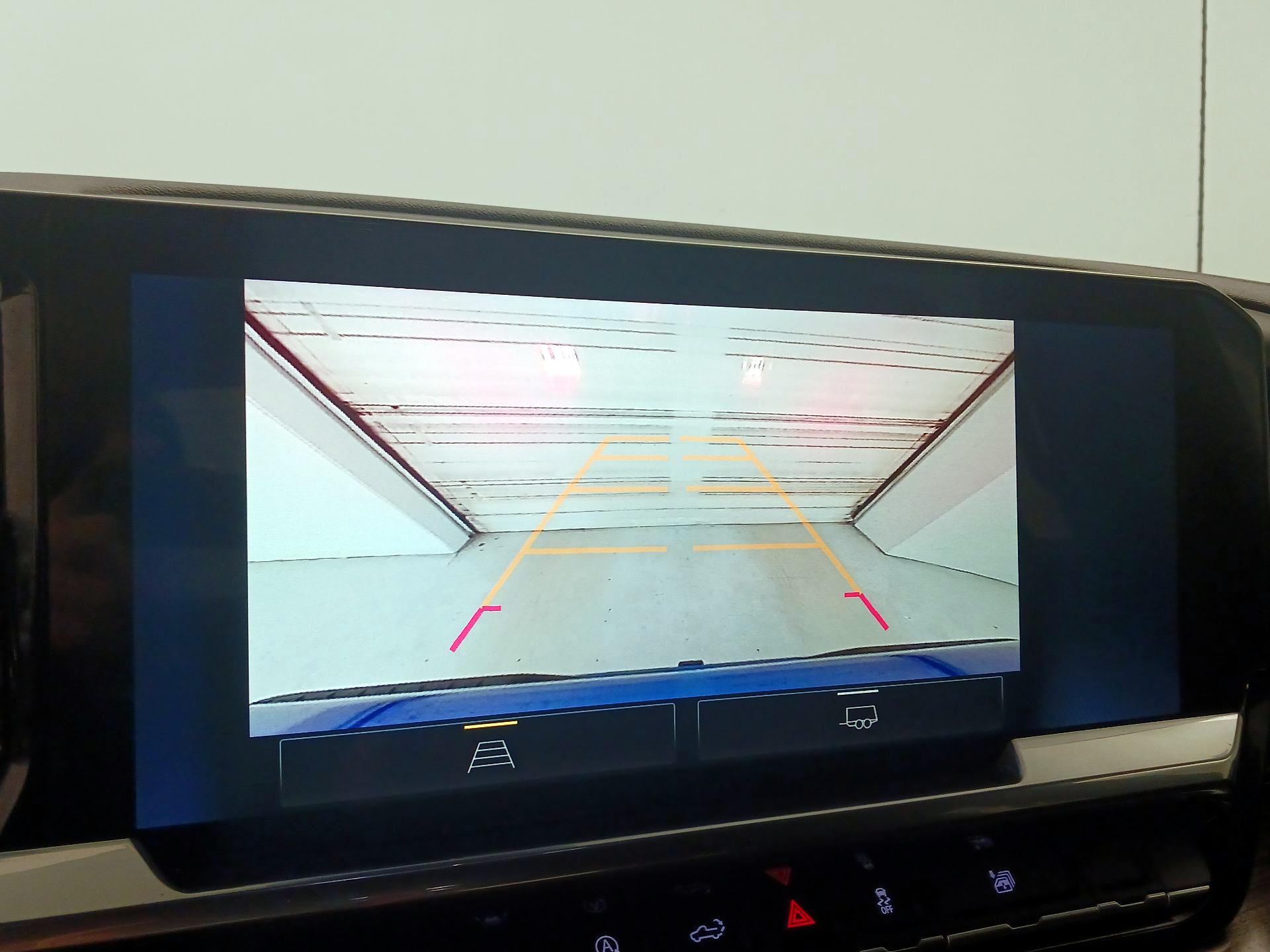 Thumbnail: 2022 Chevrolet Silverado 1500 - 15