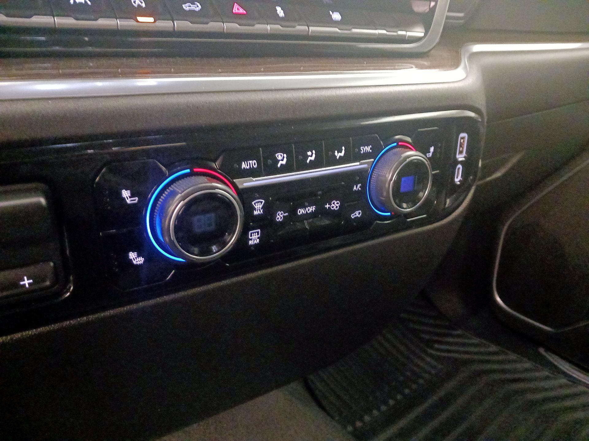 Thumbnail: 2022 Chevrolet Silverado 1500 - 17