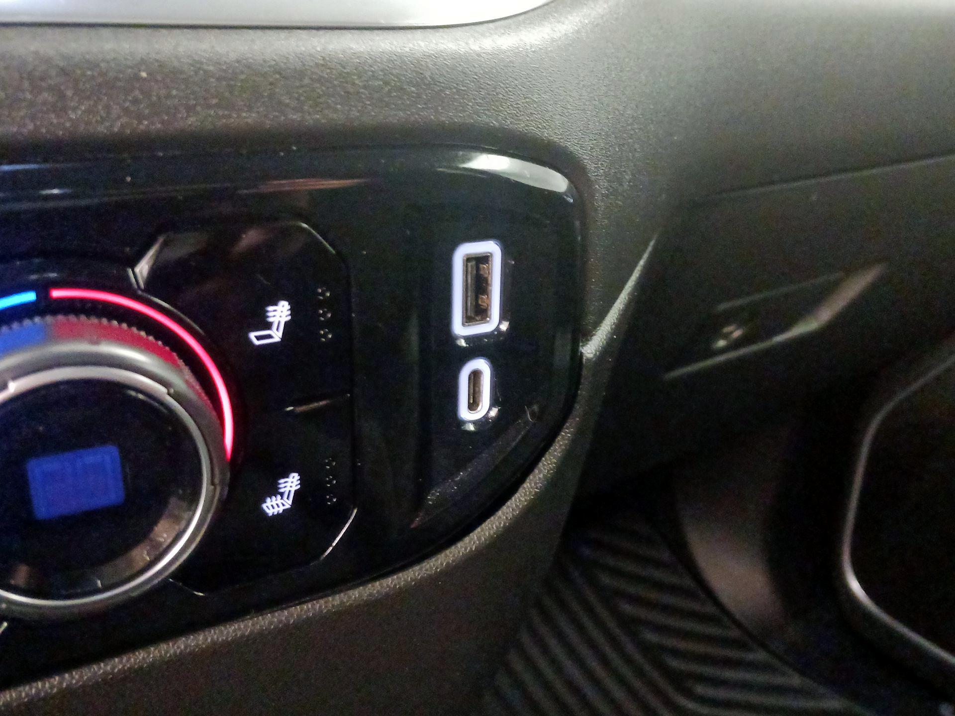 Thumbnail: 2022 Chevrolet Silverado 1500 - 19