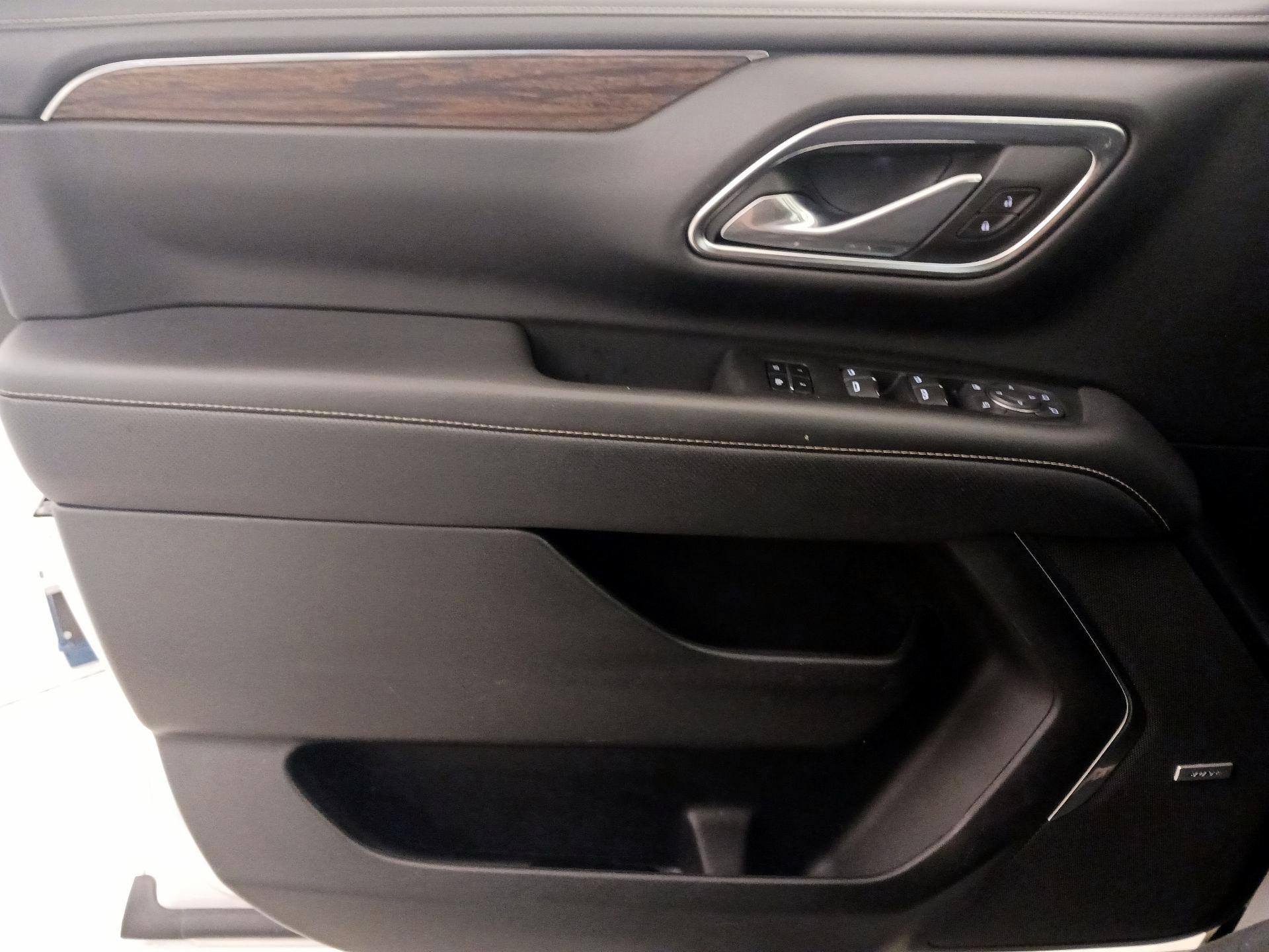 Thumbnail: 2024 Chevrolet Tahoe - 12