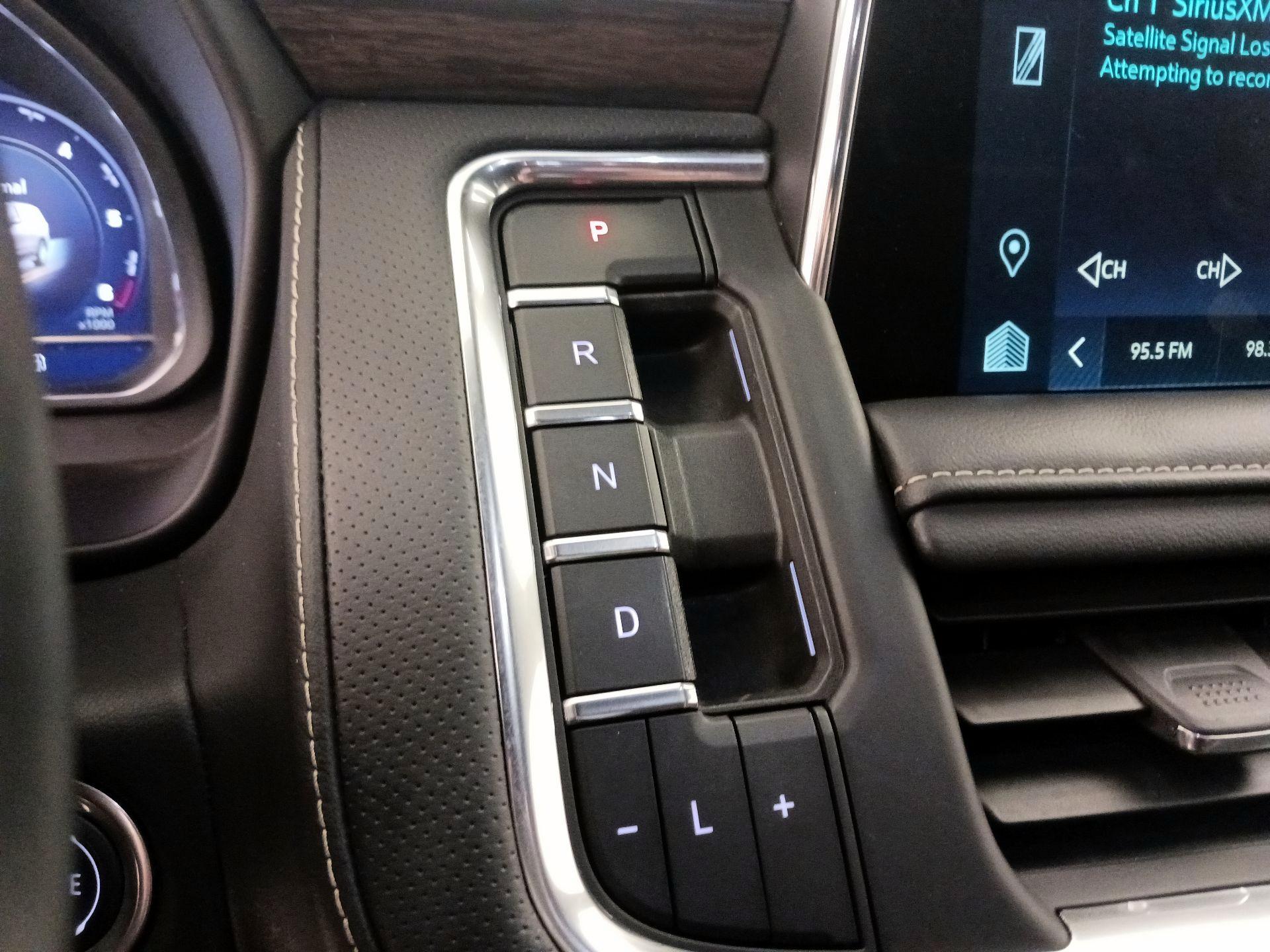 Thumbnail: 2024 Chevrolet Tahoe - 18