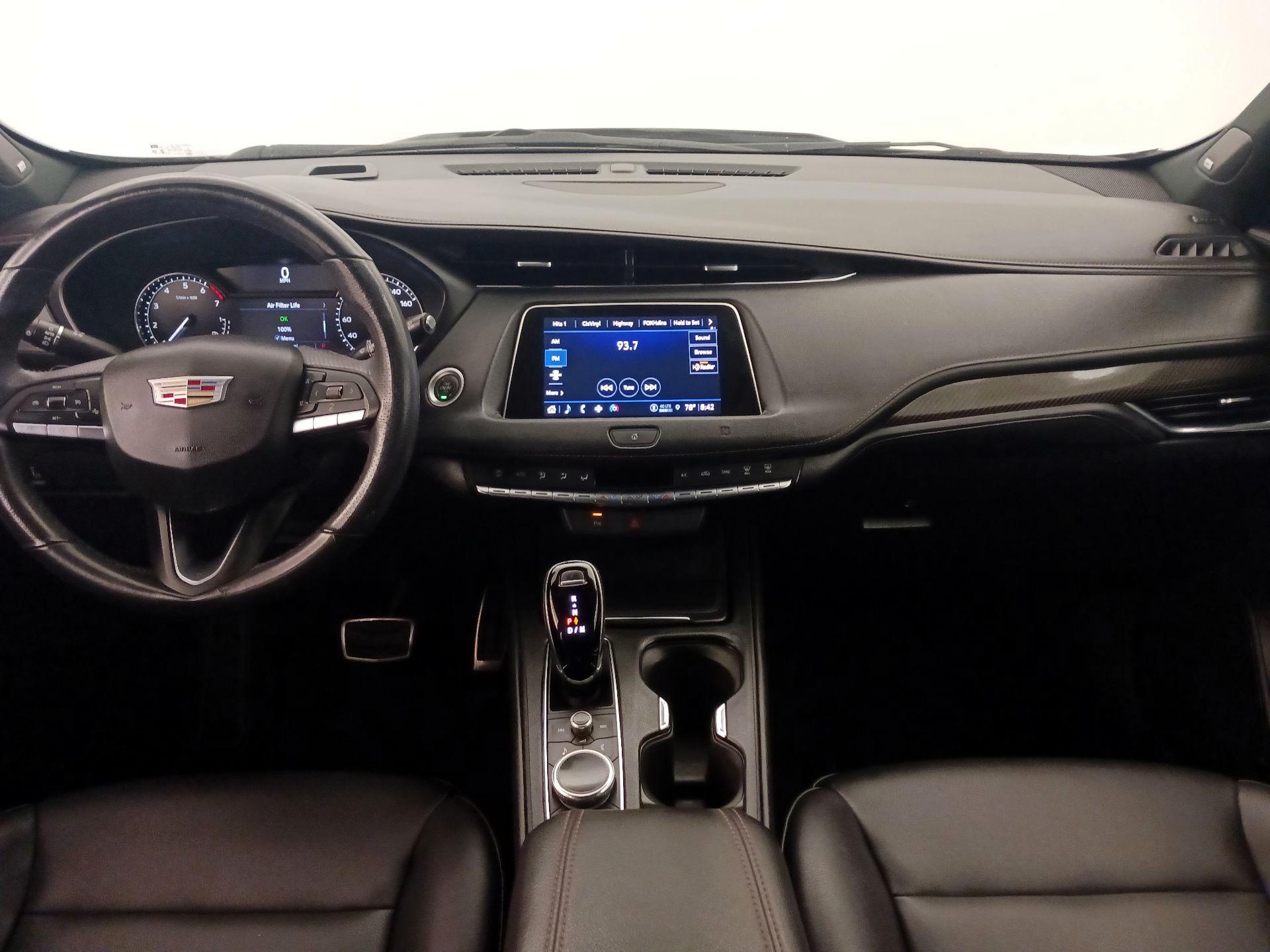 Thumbnail: 2021 Cadillac XT4 - 9