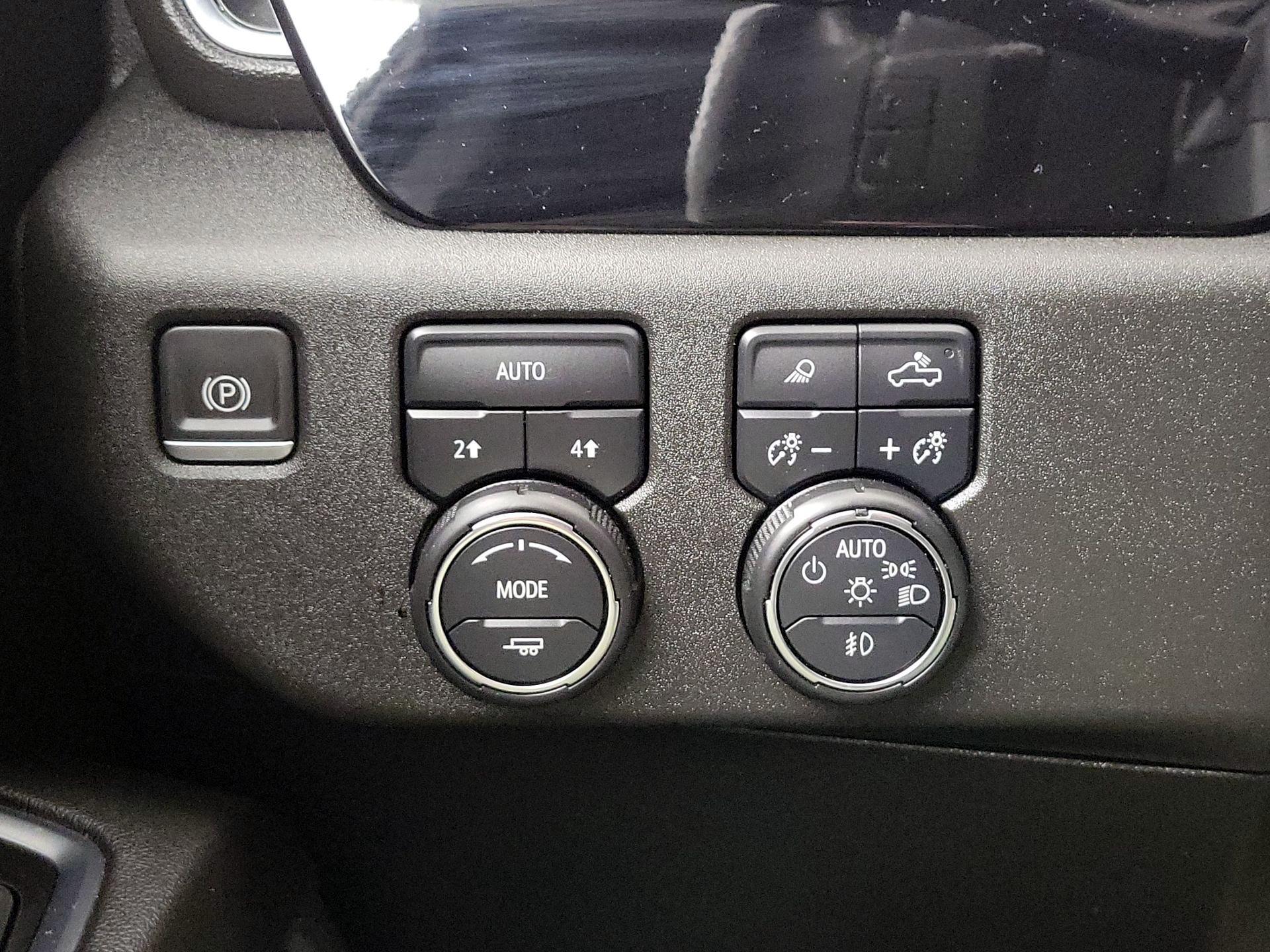 Thumbnail: 2022 Chevrolet Silverado 1500 - 13