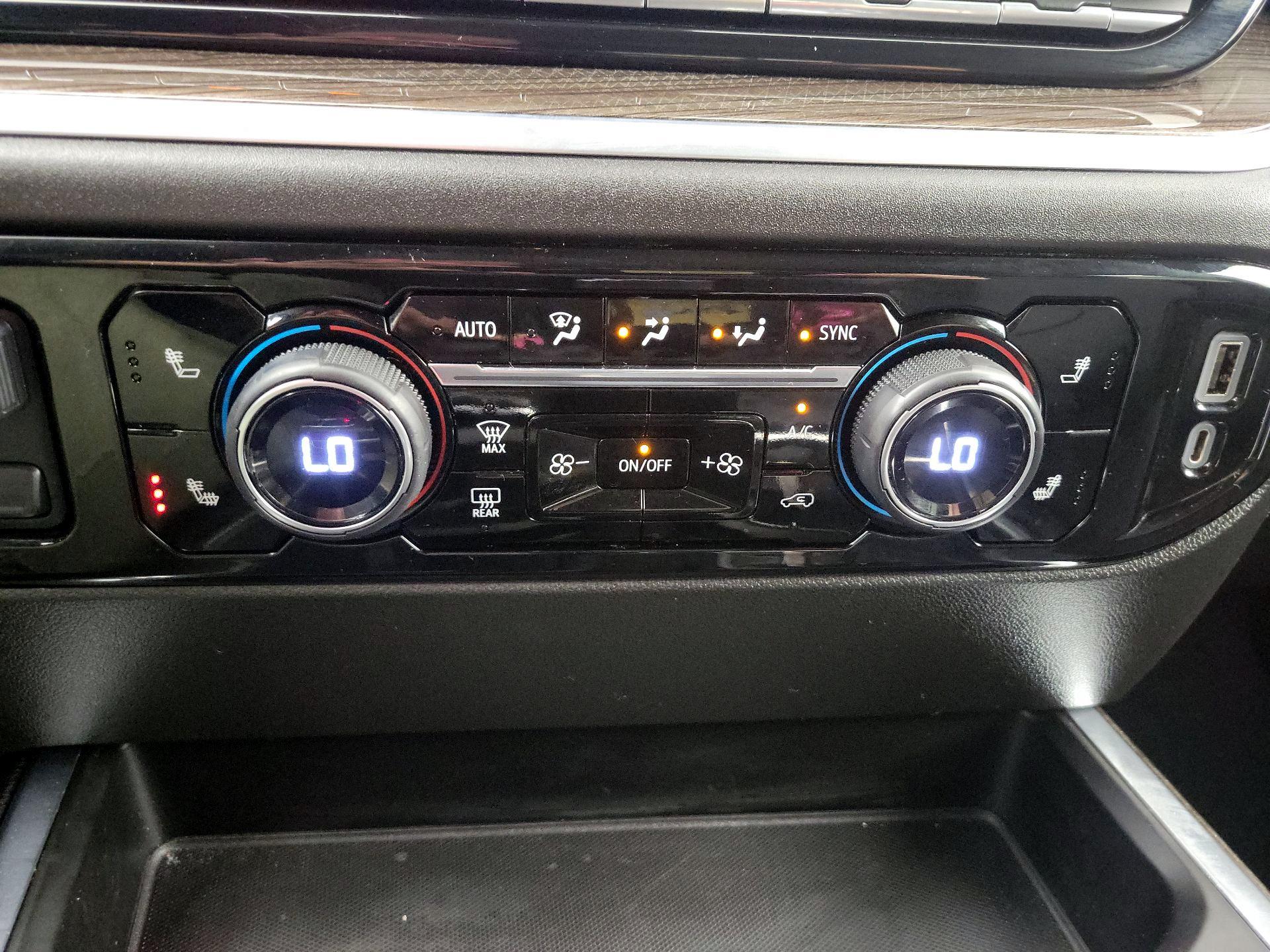 Thumbnail: 2022 Chevrolet Silverado 1500 - 16