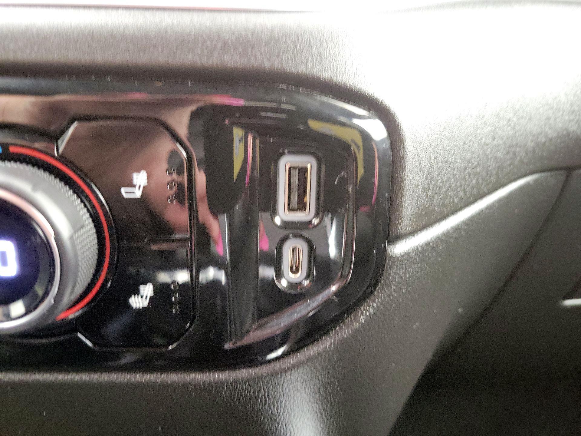 Thumbnail: 2022 Chevrolet Silverado 1500 - 18