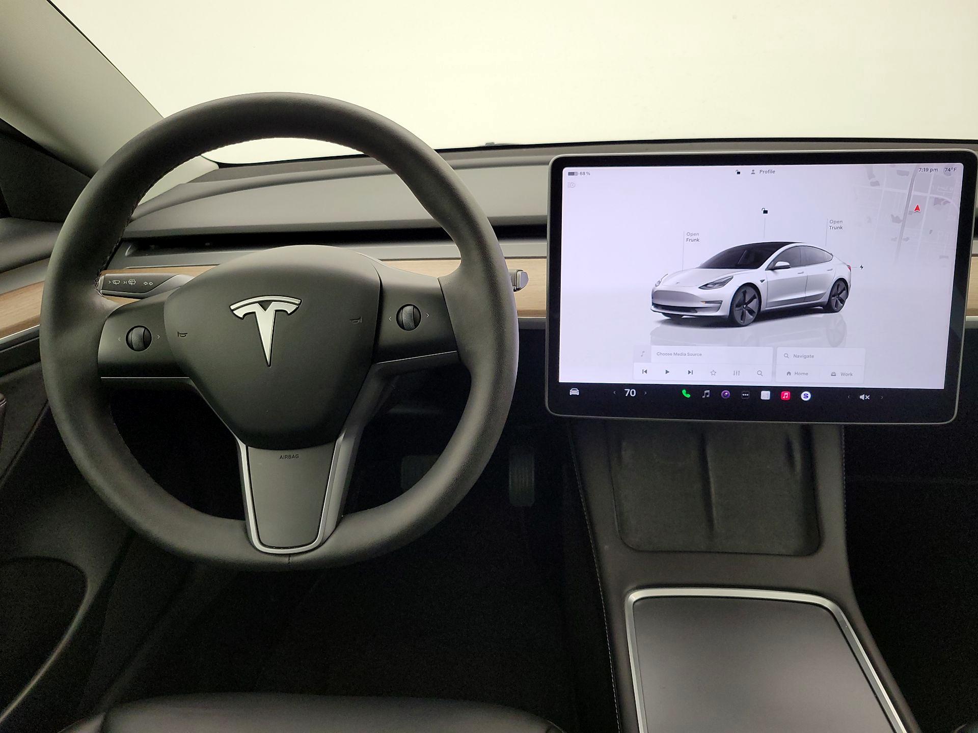 Thumbnail: 2023 Tesla Model 3 - 10