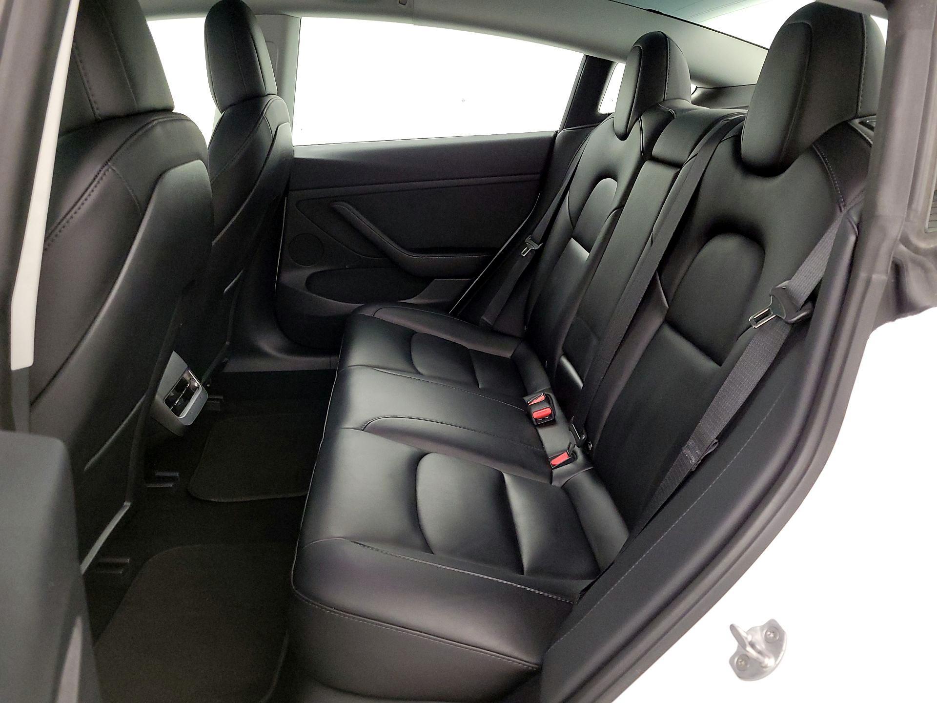 Thumbnail: 2023 Tesla Model 3 - 19