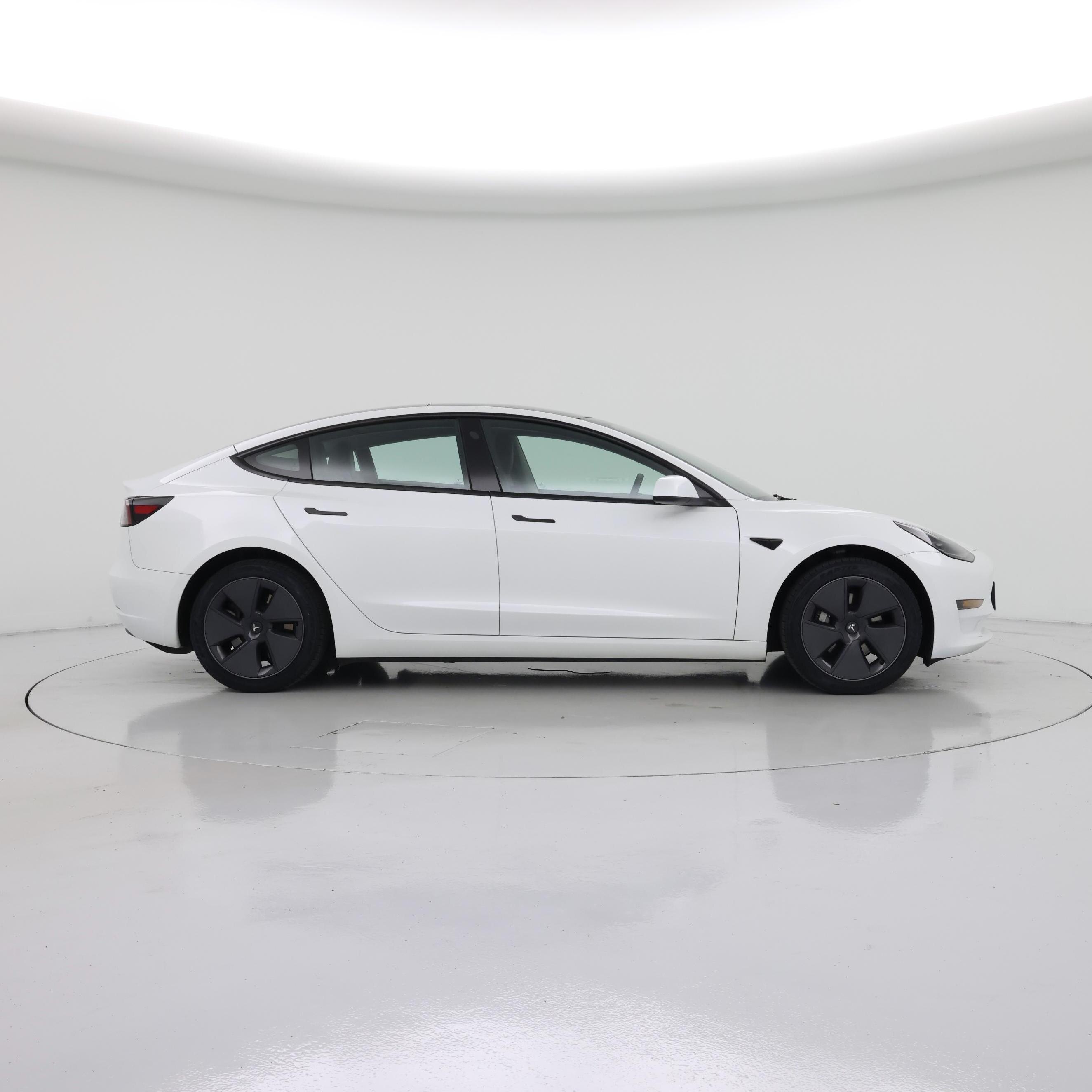 Thumbnail: 2023 Tesla Model 3 - 7