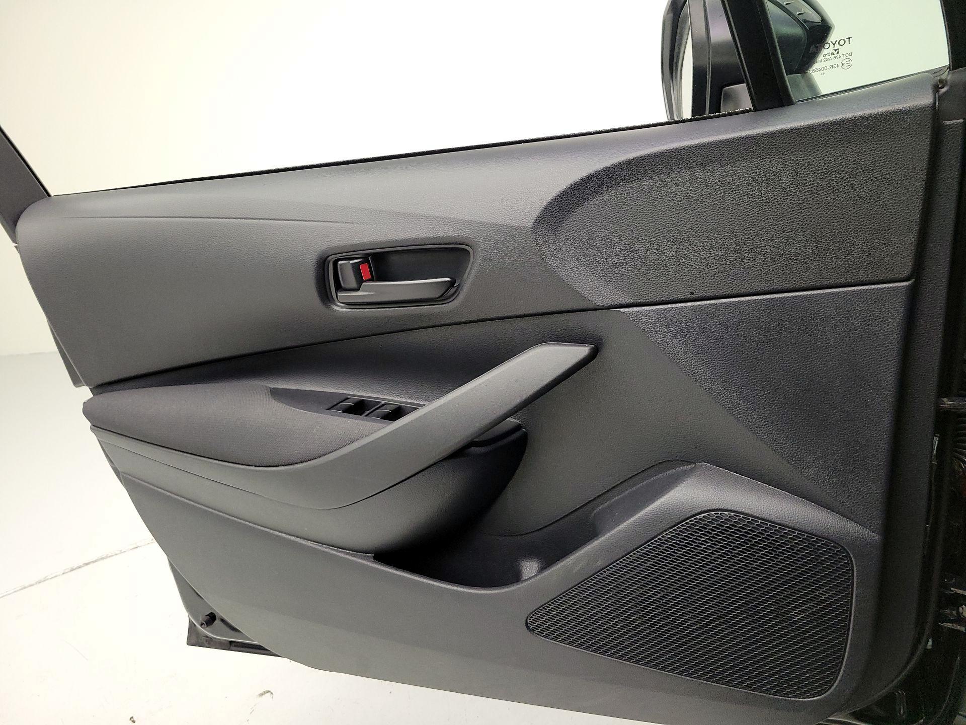 Thumbnail: 2025 Toyota Corolla - 10